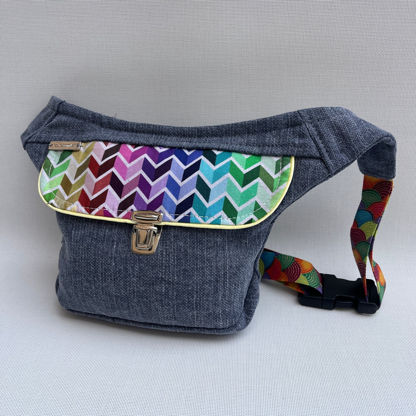 Mini Special Rainbows Top · Pieza Única Núm. 15397