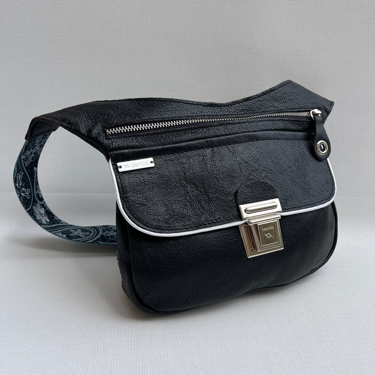 Special Black Sweet & Silver · Piel natural BioCuir® · Pieza Única Núm. 13779
