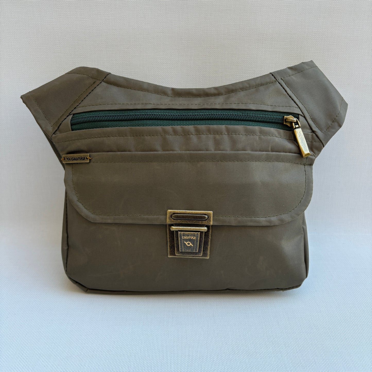 Special Verde Kaki Top + Bolsillo trasero · Impermeable · Pieza Única Núm. 16269