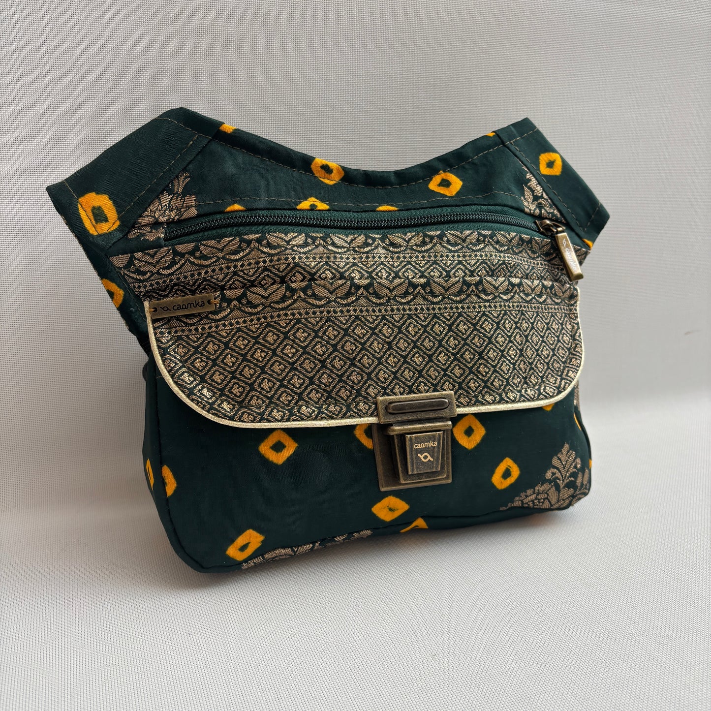 Riñonera "Special Green & Golden India" · Pieza única Núm. 18567