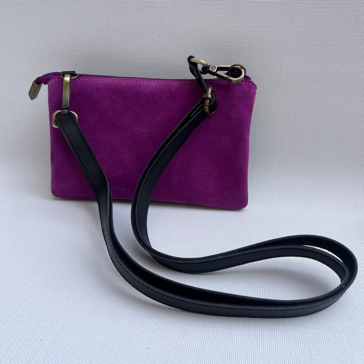 Riñonera multifunción NANO "Pura Energía" · Piel Serraje · Pieza Exclusiva Núm. 14621