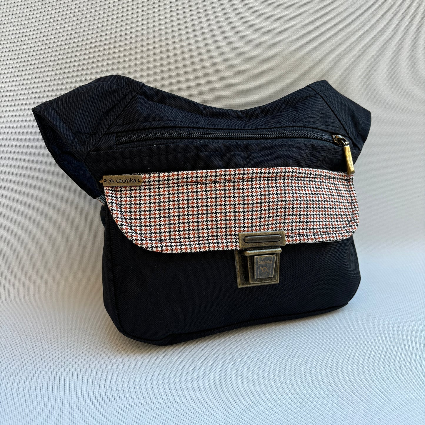 Special Black "Cordura" Top · Impermeable + Bolsillo trasero · Pieza Única Núm. 16348
