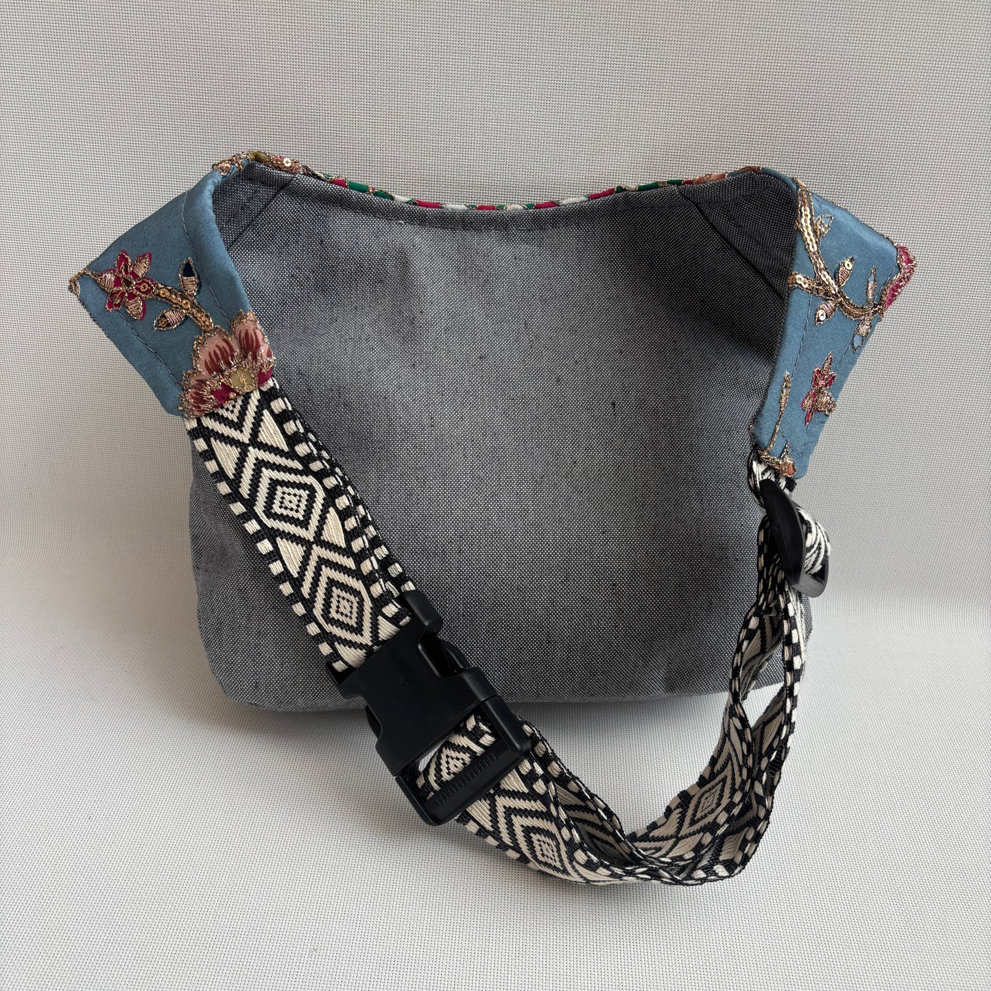 Riñonera "Special Elegant India Top" · Pieza única Núm. 18569