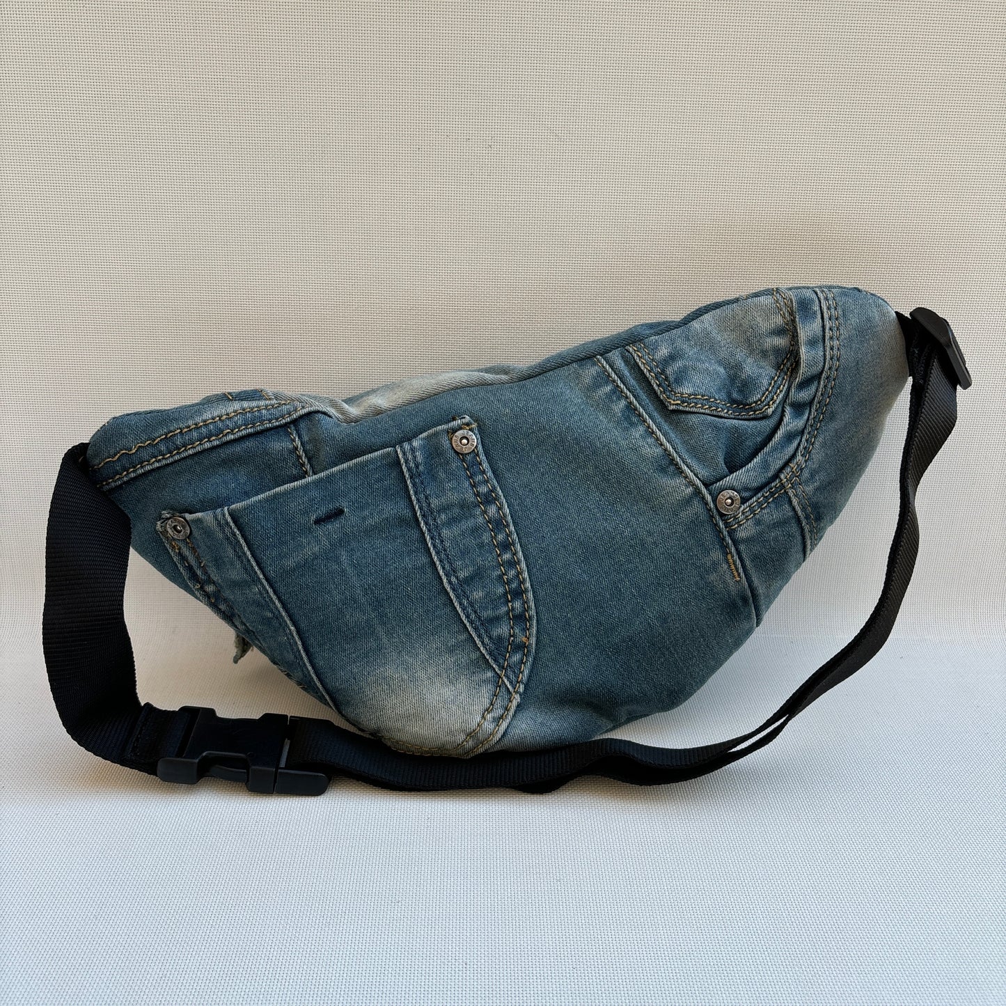 Riñonera RetroChic ♻️ Jeans Recycled ♻️ · Edición Limitada · Pieza Única Núm. 16973