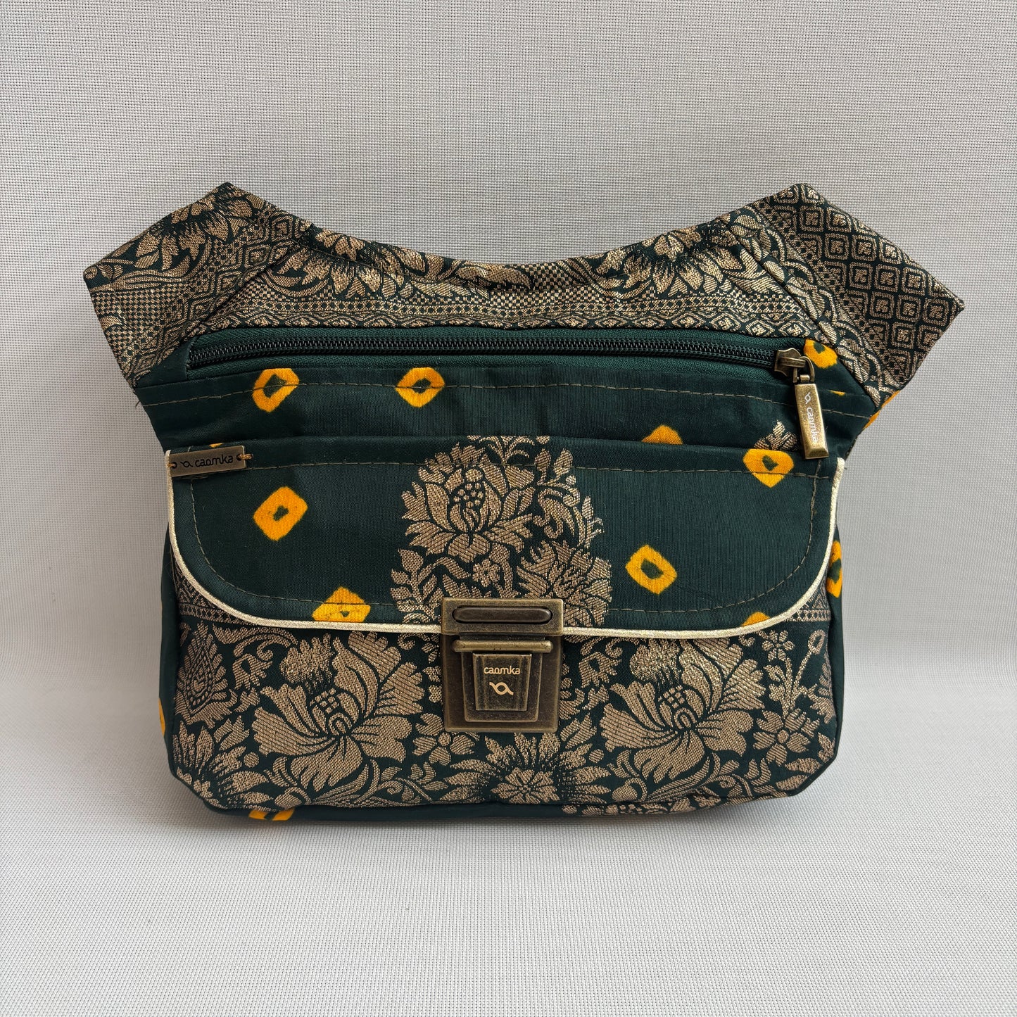 Riñonera "Special Green & Golden India" · Pieza única Núm. 18563