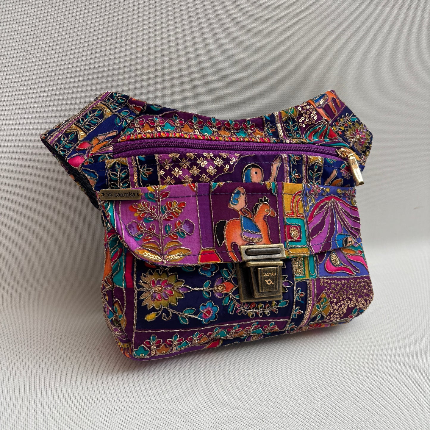 Riñonera "Special Amazing India" + Bolsillo trasero · Pieza Única Núm. 18562