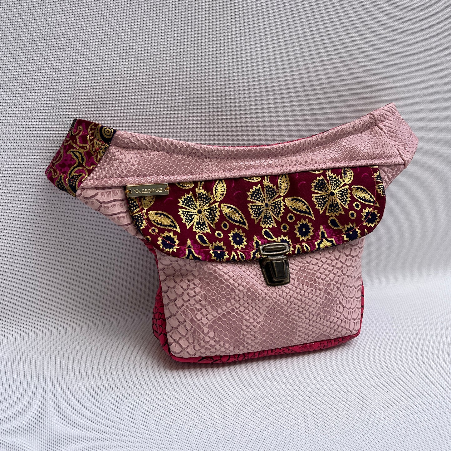 Mini Pink Constrast · Polipiel · Pieza Única Núm. 15493