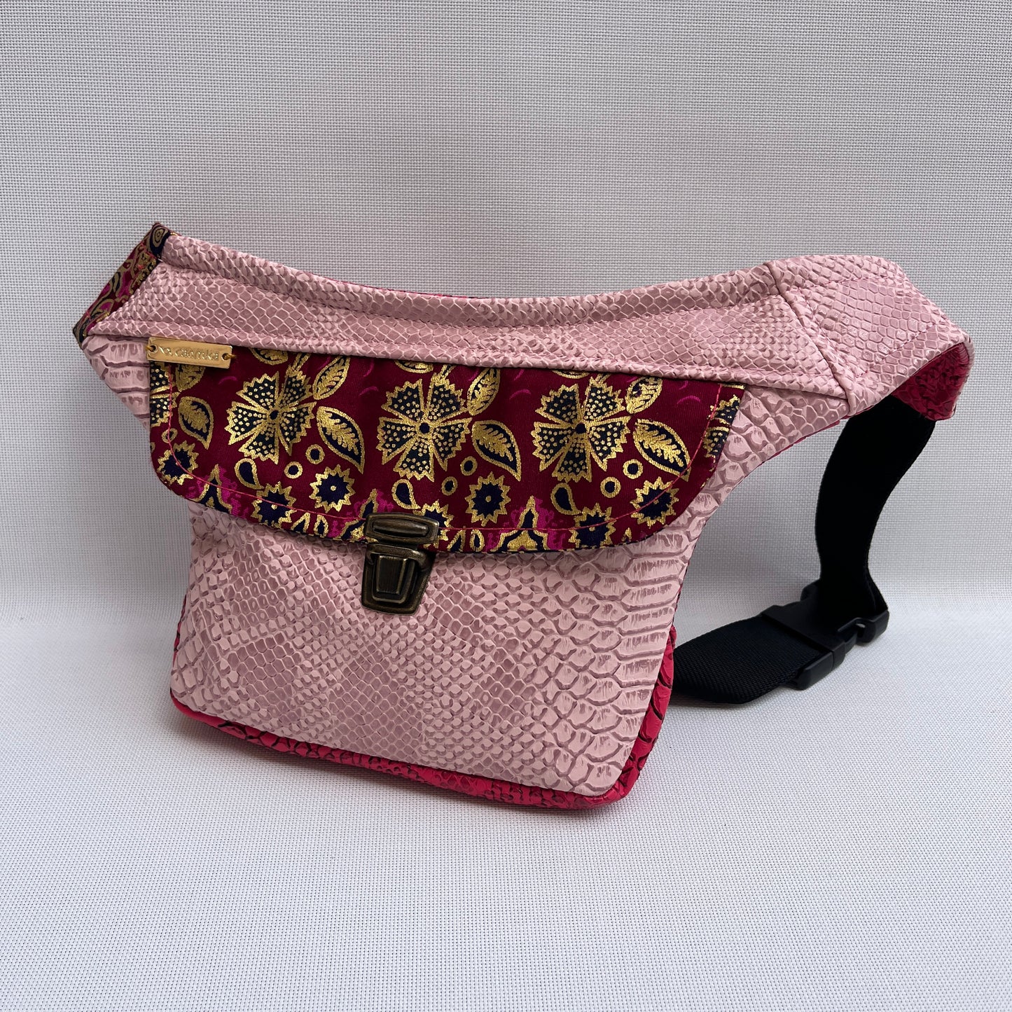 Mini Pink Constrast · Polipiel · Pieza Única Núm. 15493