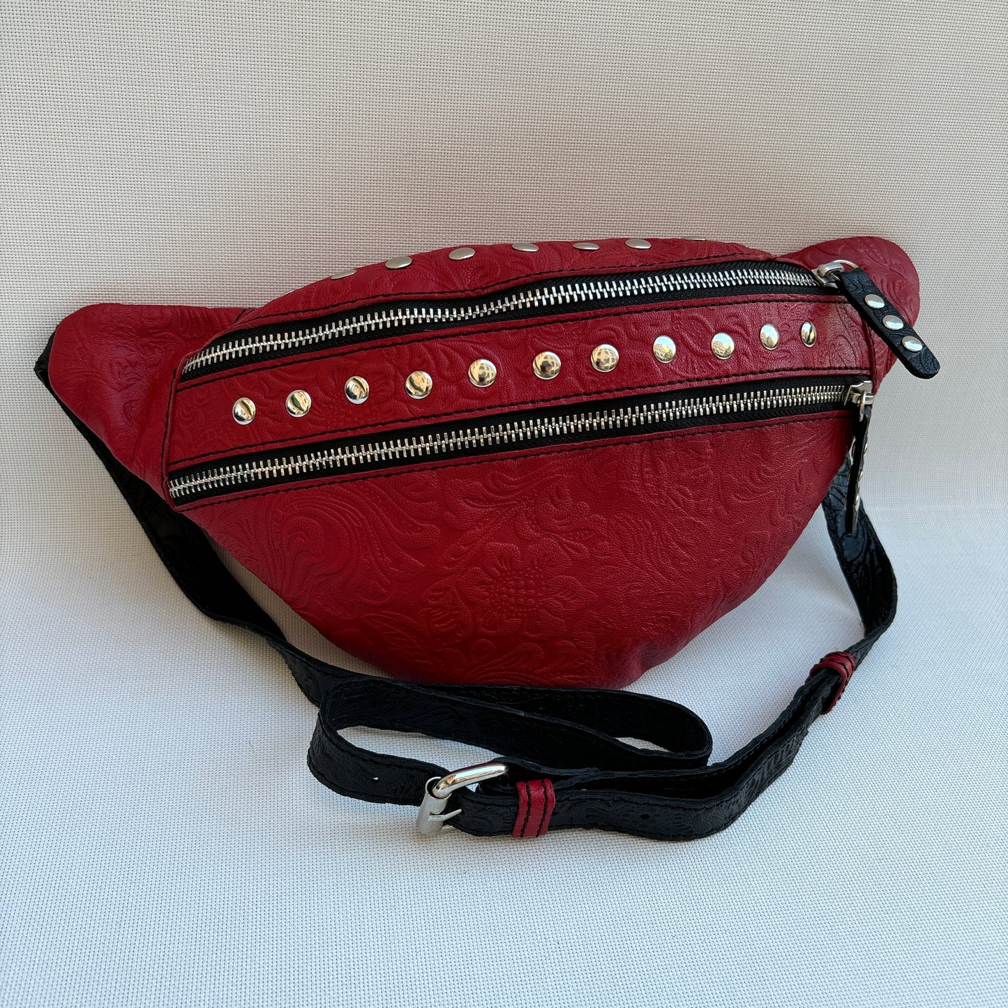 Special Premium Retro Chic Red · Piel · Pieza Exclusiva Núm. 16330