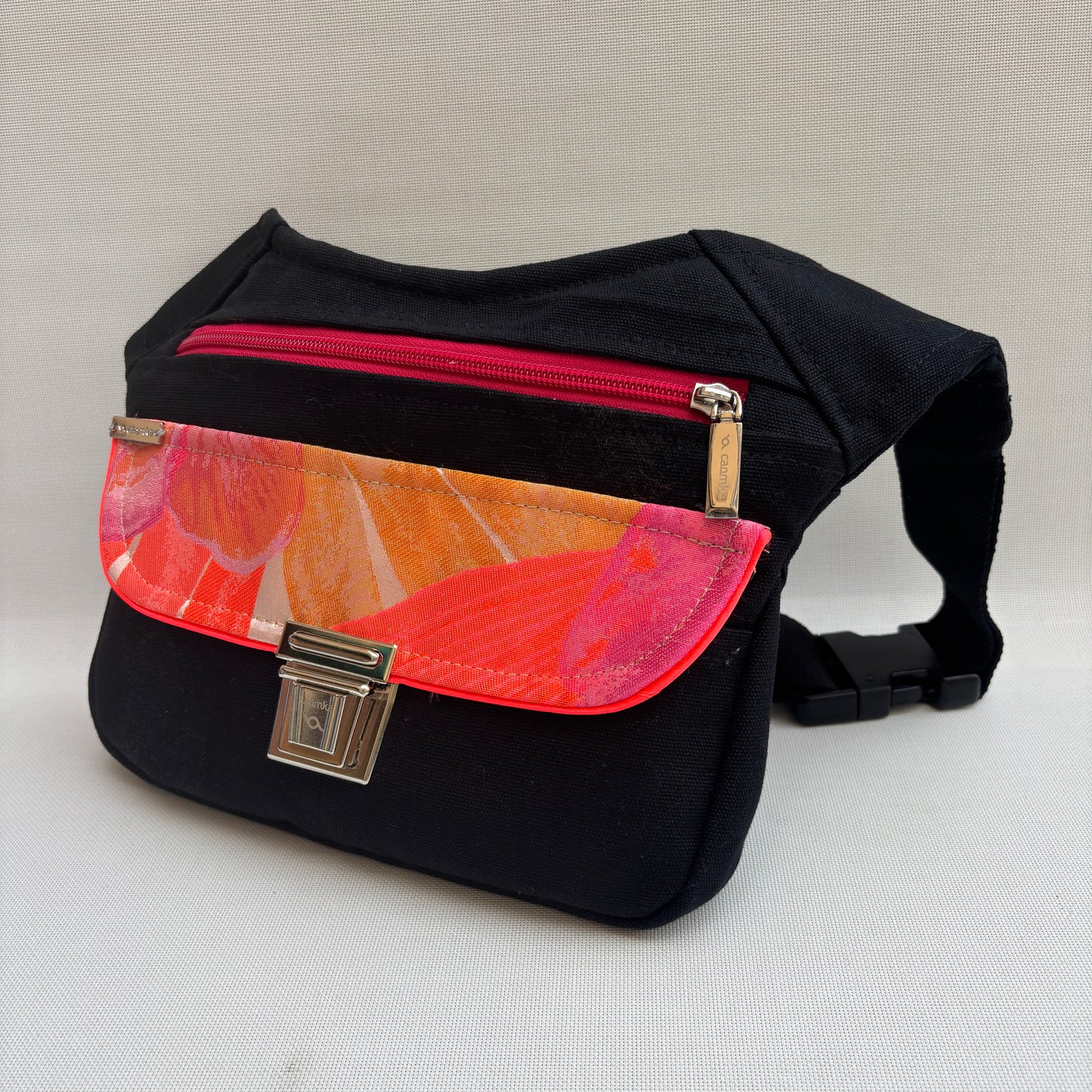 Riñonera "Special Energy Colors" · Pieza Única Núm. 17894