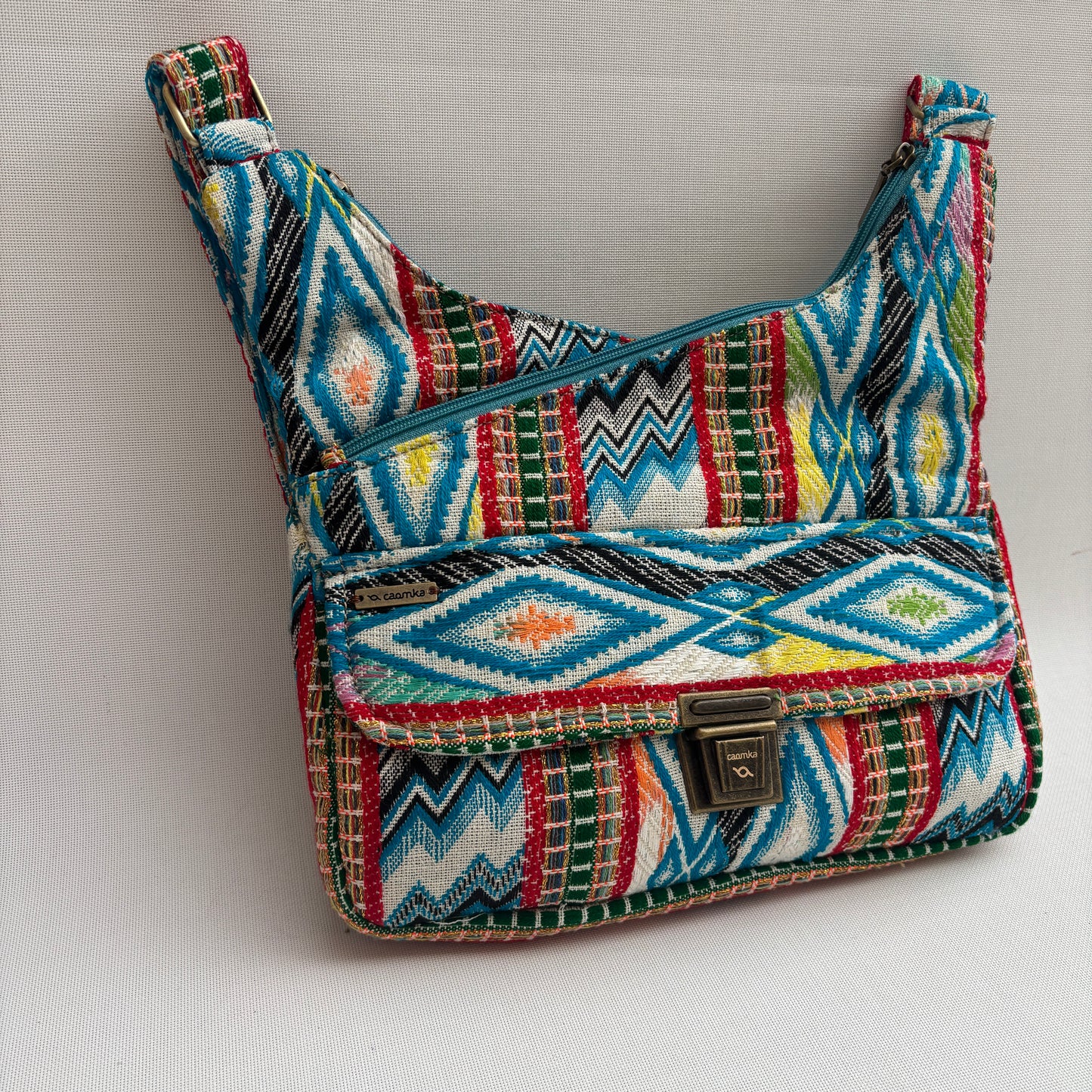 Bolso Bandolera Súper Caomka "Turquoise Nomad Energy" · Pieza Única Núm. 18501