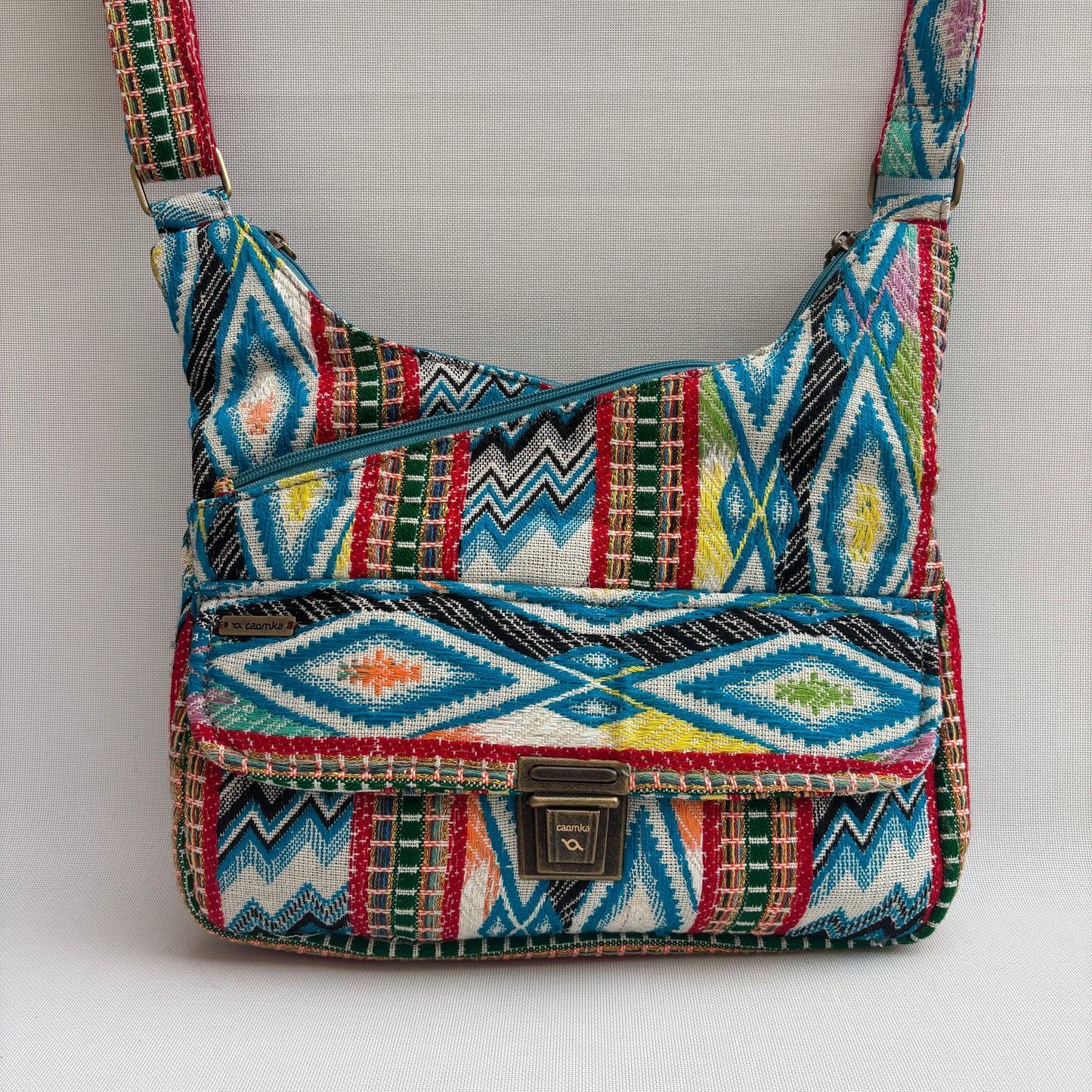 Bolso Bandolera Súper Caomka "Turquoise Nomad Energy" · Pieza Única Núm. 18501