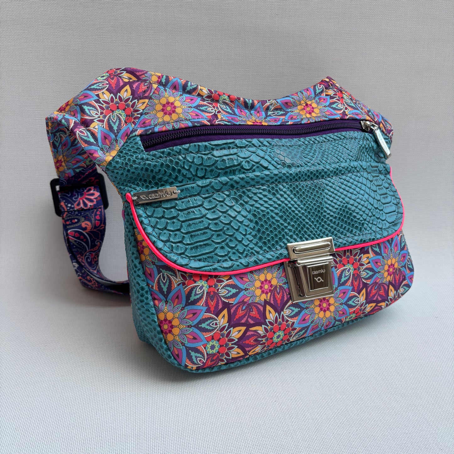 Riñonera "Spring Colors Top" · Pieza Única Núm. 17101