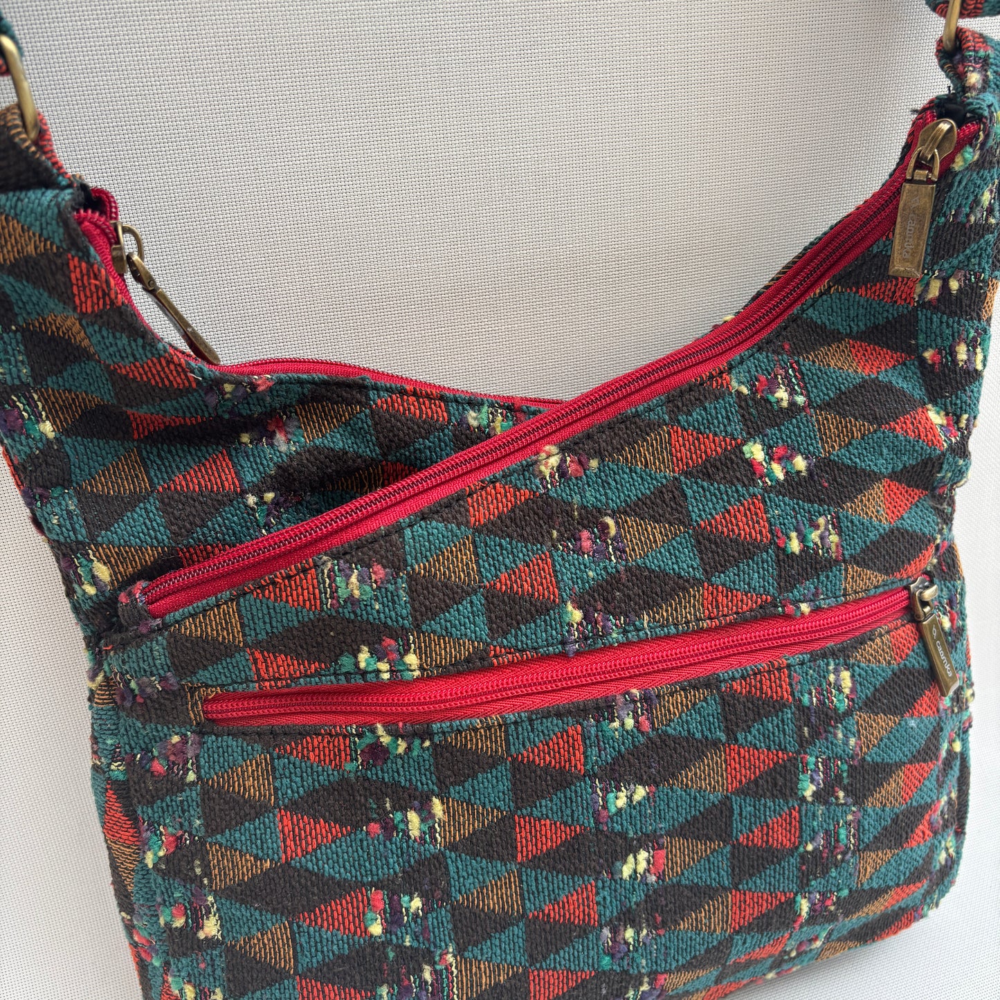 Bolso Bandolera Súper Caomka "Tribal Berry" · Pieza Única Núm. 18496