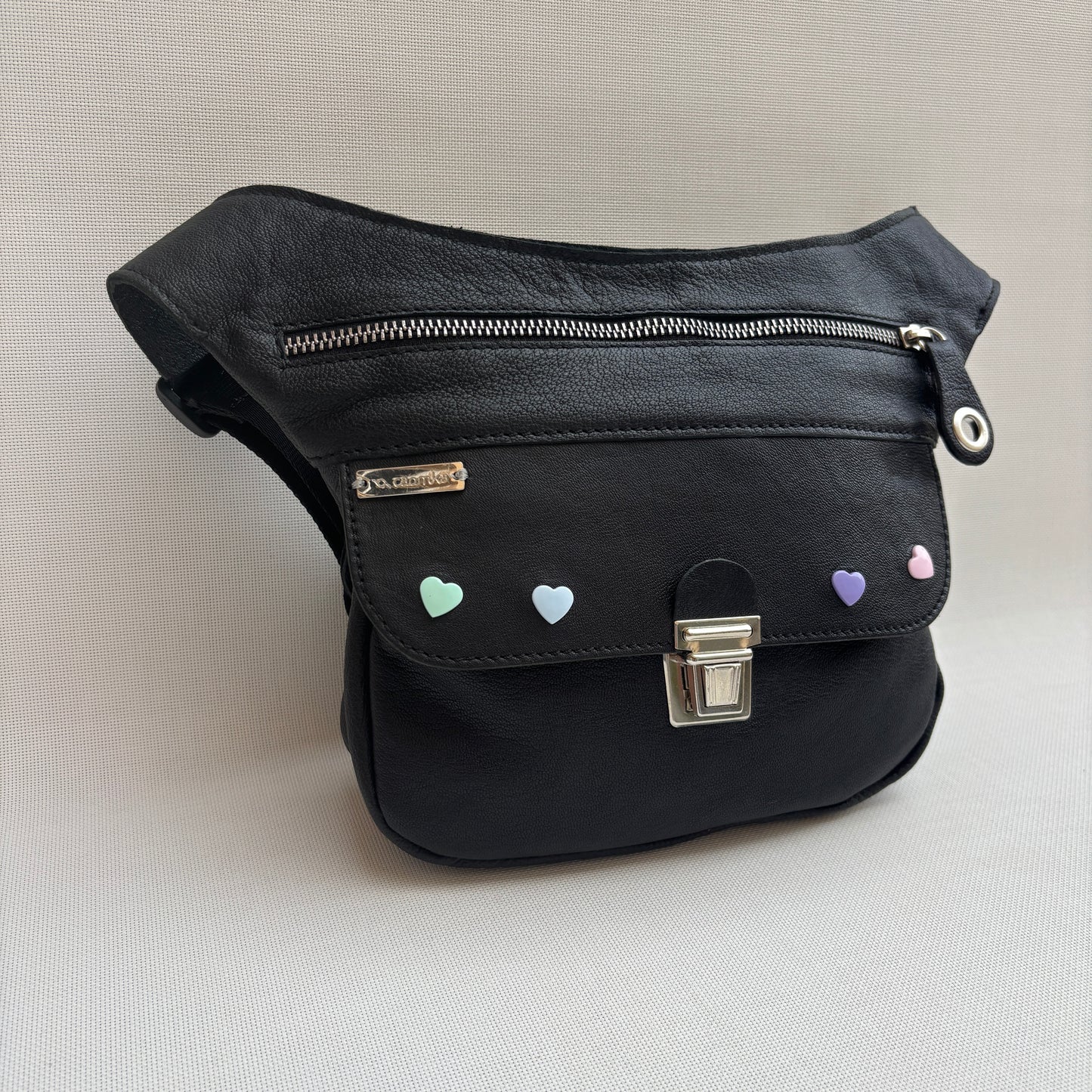 Riñonera "Mini Black & Hearts" · Piel · Cuero · Pieza Única Núm. 17945