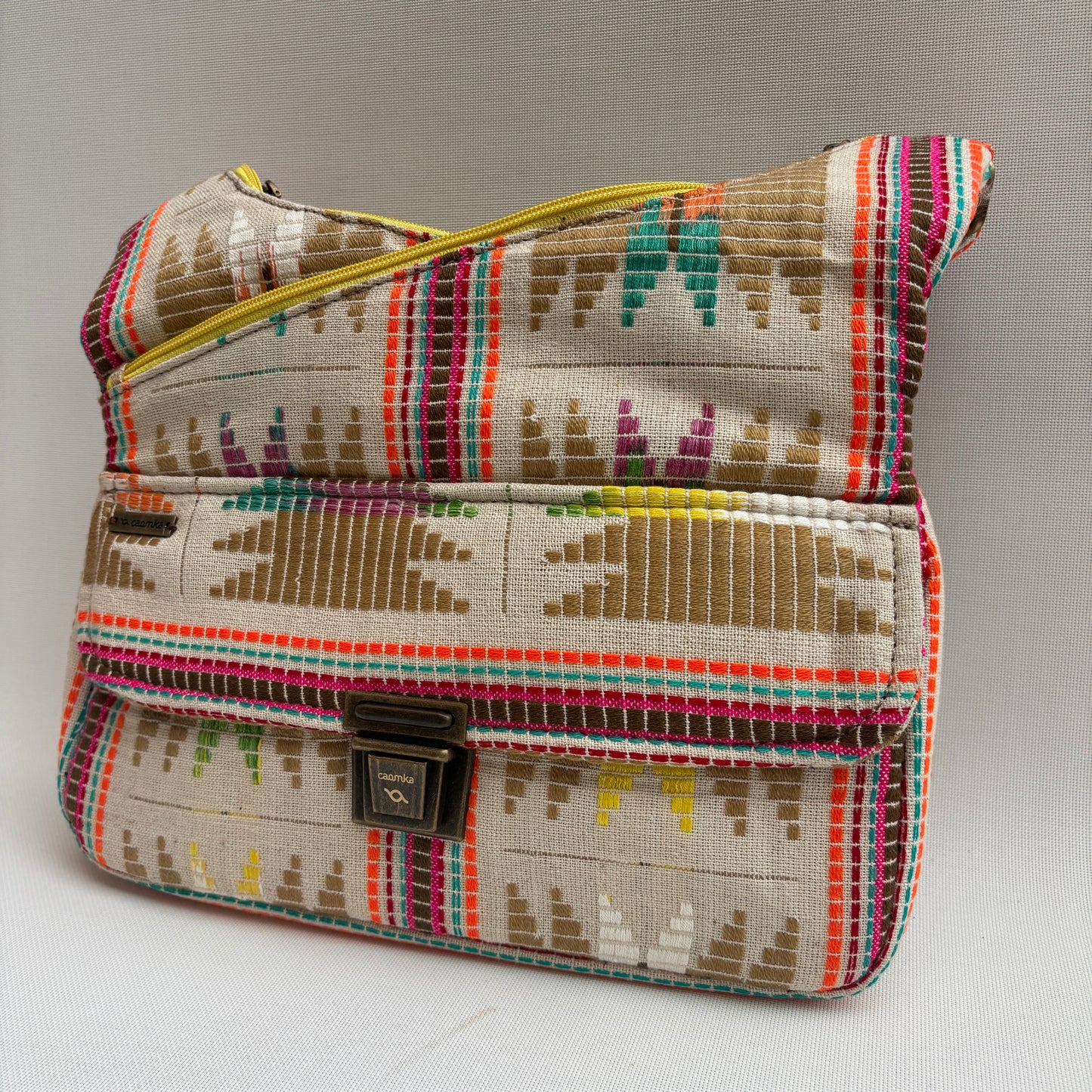 Bolso Bandolera Súper Caomka "Tribal Energy" · Pieza Única Núm. 18495