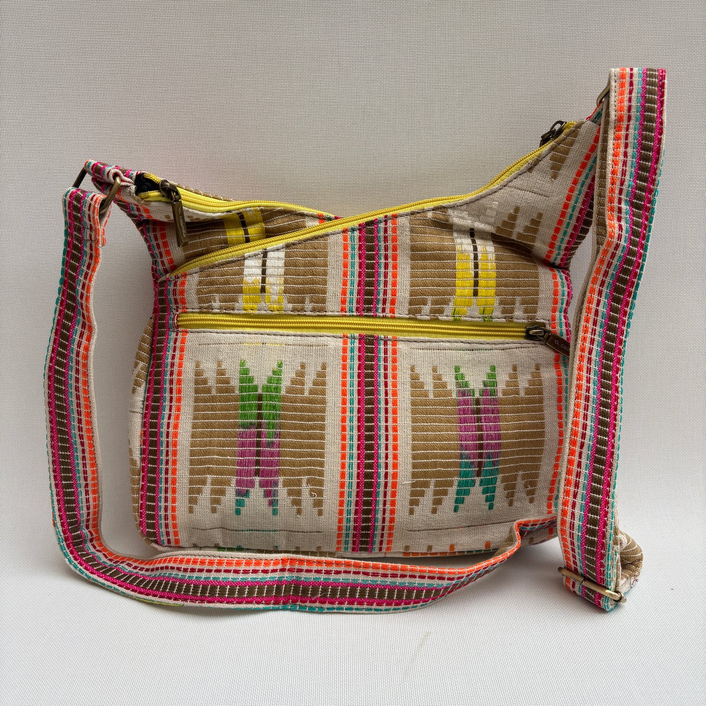Bolso Bandolera Súper Caomka "Tribal Energy" · Pieza Única Núm. 18495