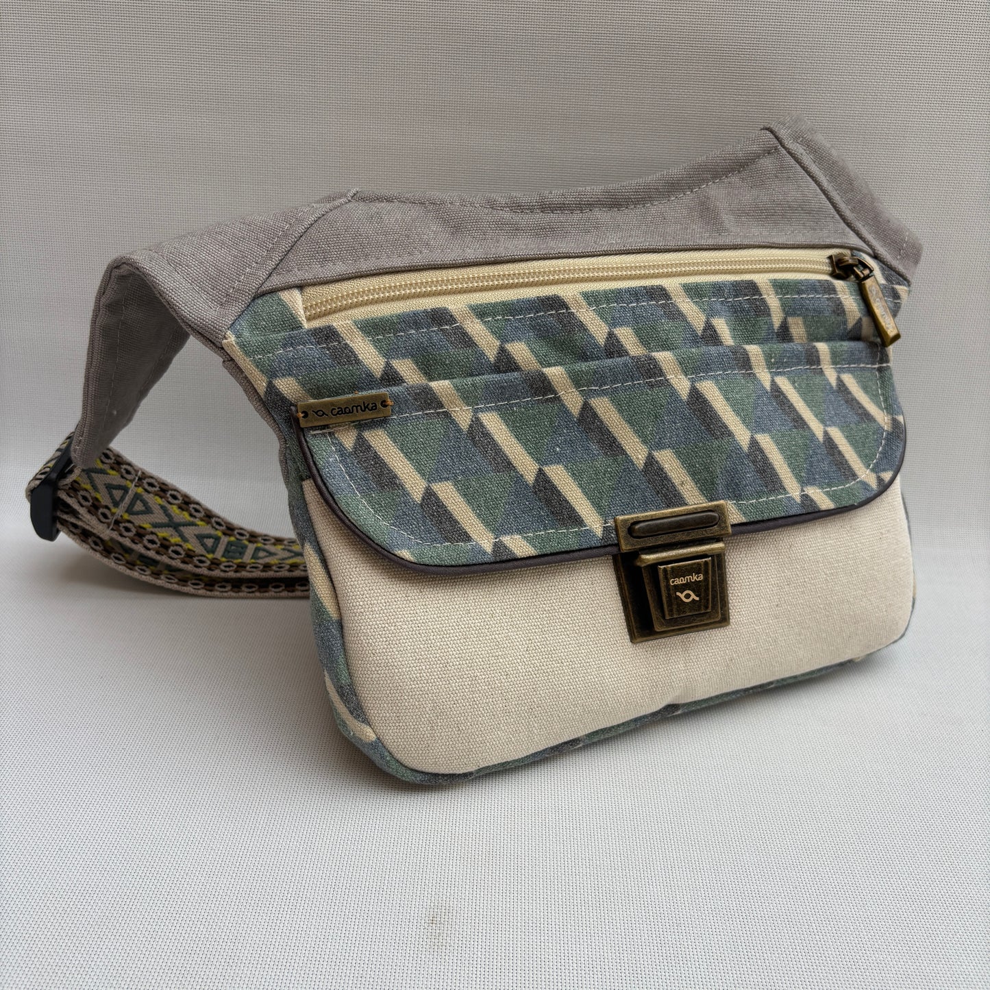 Riñonera "Special Geometric Top" · Pieza Única Núm. 18044