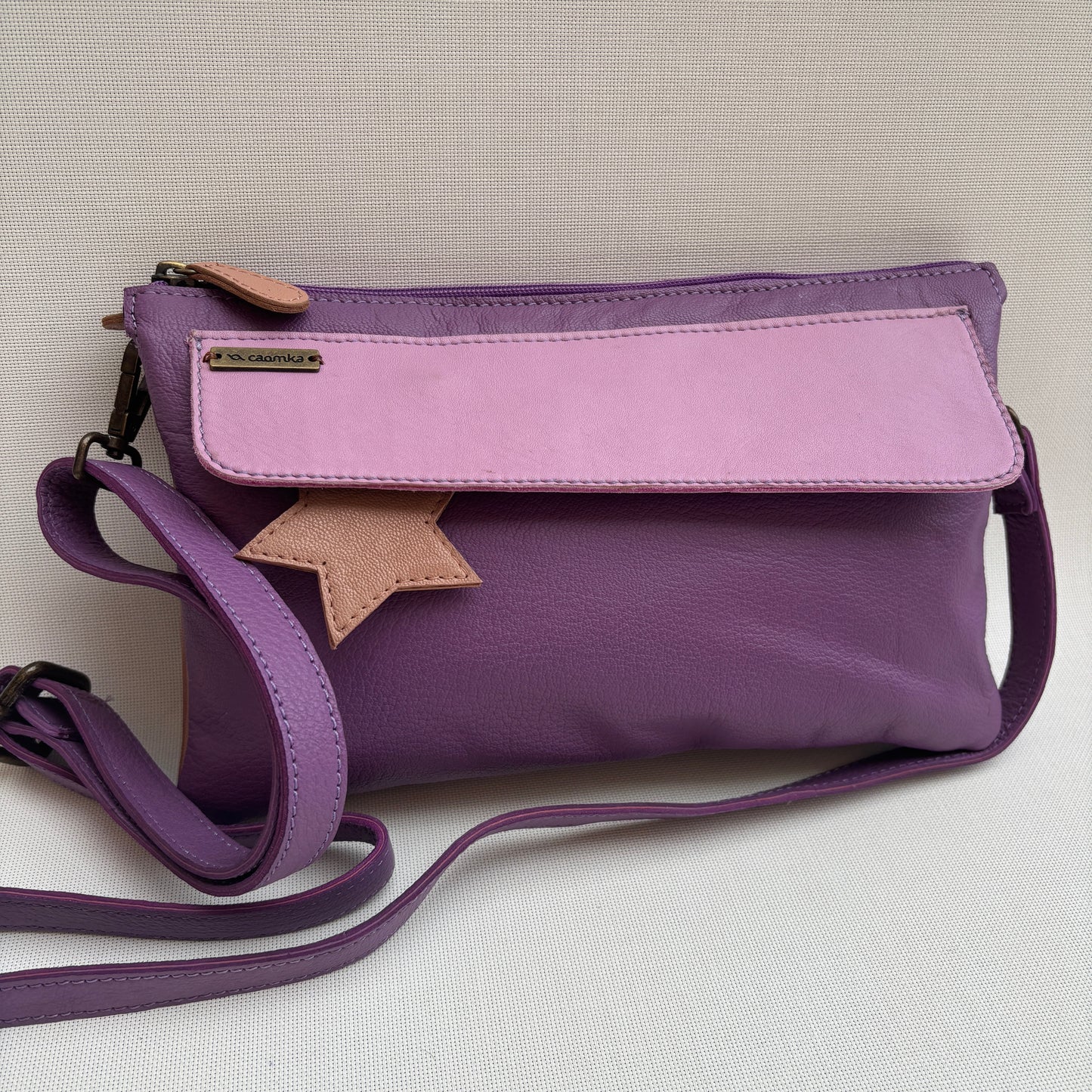 Bolso Caomka "Estrella" · Piel - Cuero · Pieza Única Núm. 18551