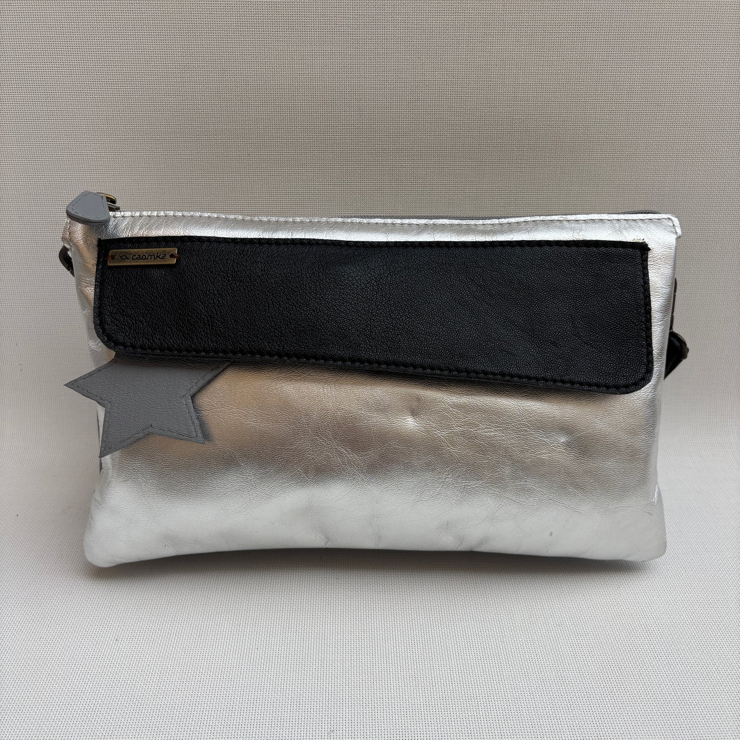 Bolso Caomka "Estrella" · Piel - Cuero · Pieza Única Núm. 18549