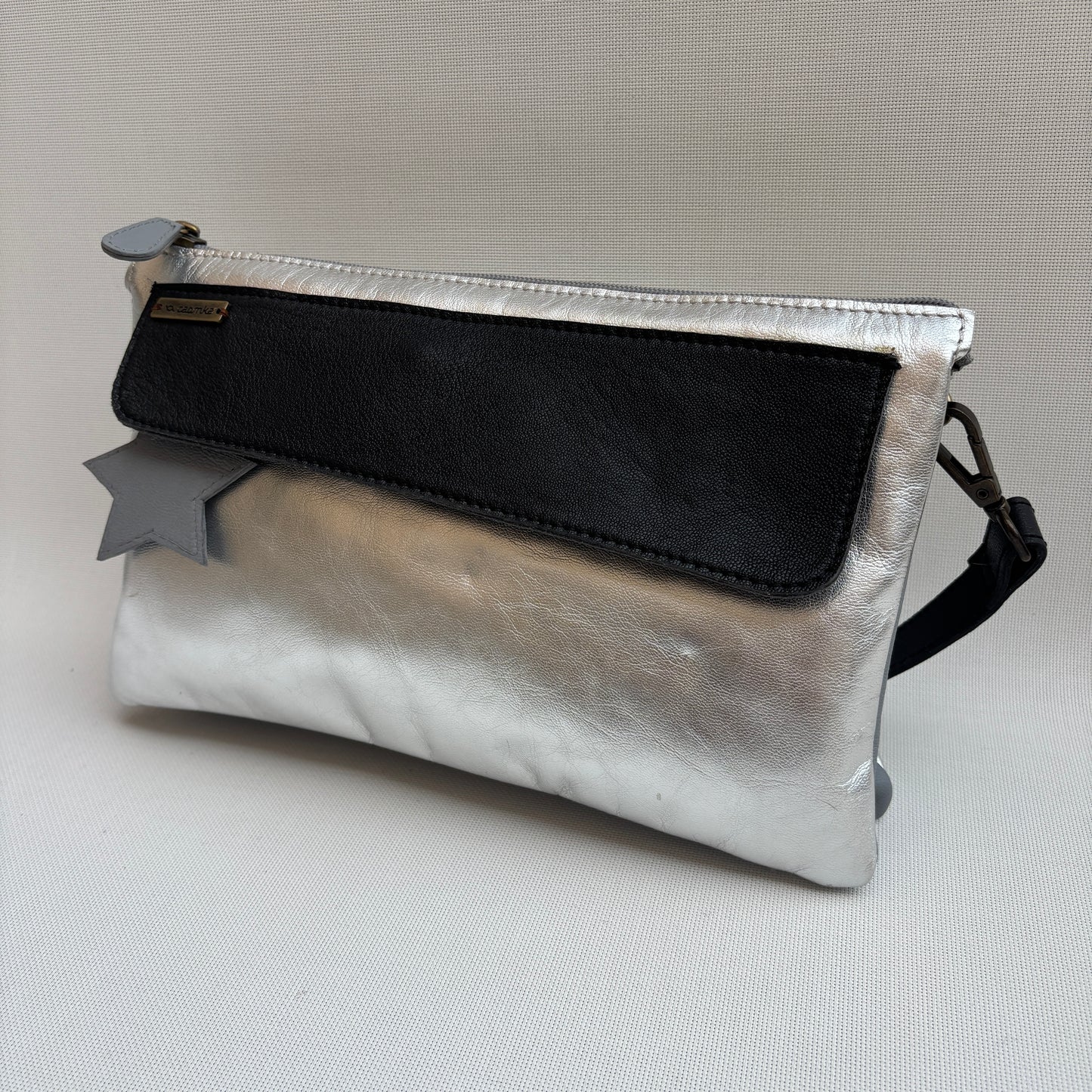 Bolso Caomka "Estrella" · Piel - Cuero · Pieza Única Núm. 18549