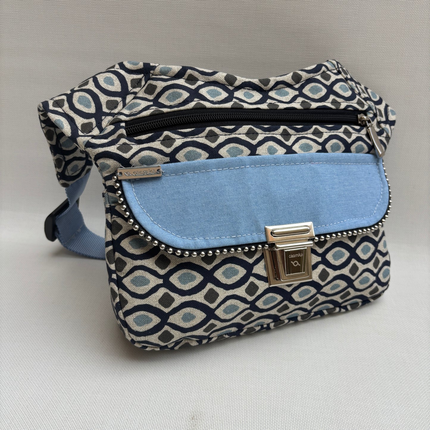 Riñonera "Soft Geometry Blue" · Pieza Única Núm. 18117