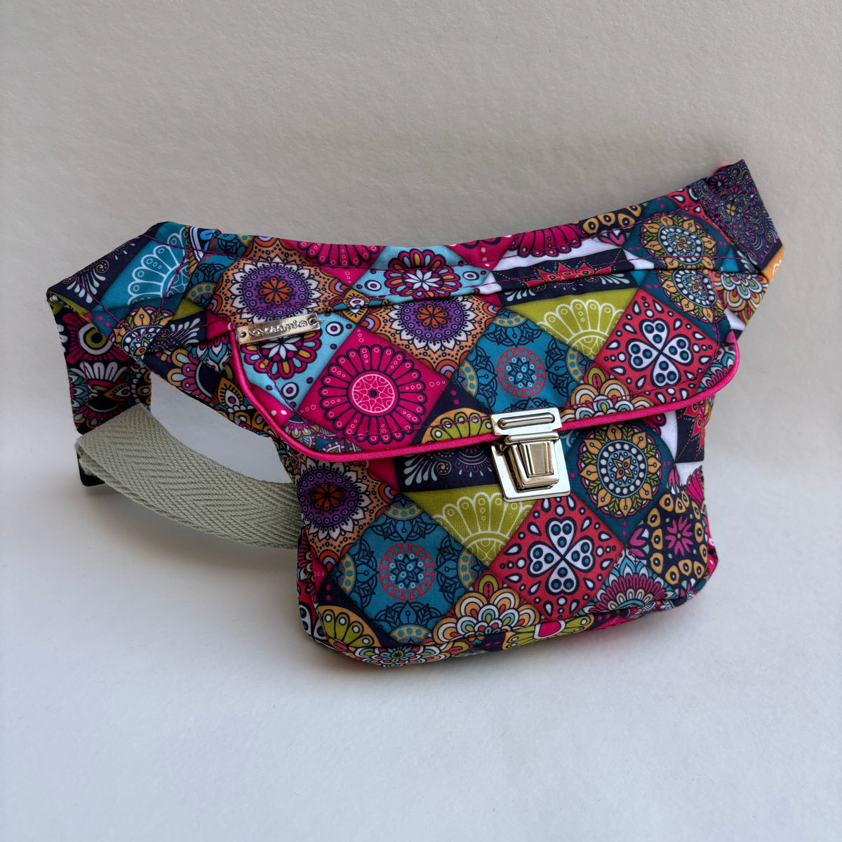 Riñonera Mini "Special Mandalas" + Bolsillo trasero extra · Pieza Única Núm. 19593