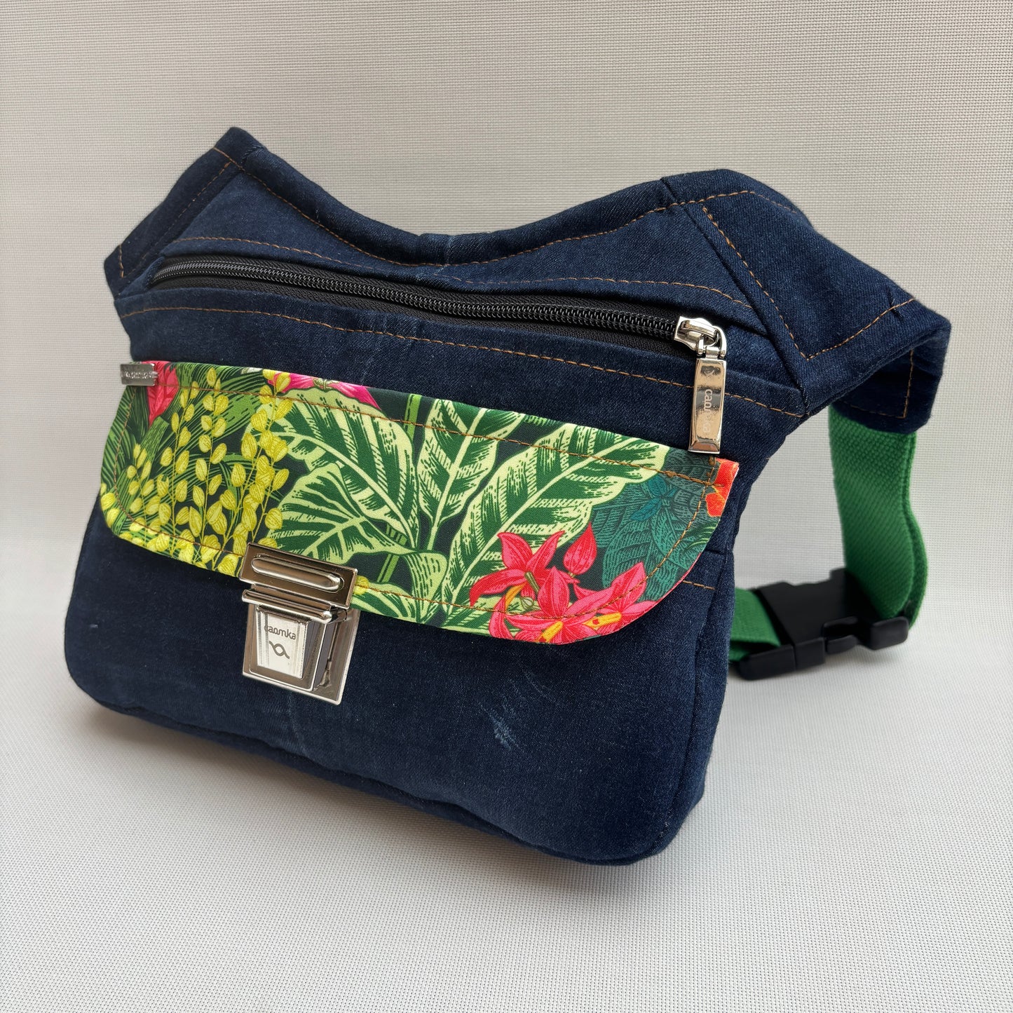 Riñonera "Natura" ♻️ Jeans Recycled ♻️ · Pieza Única Núm. 17912