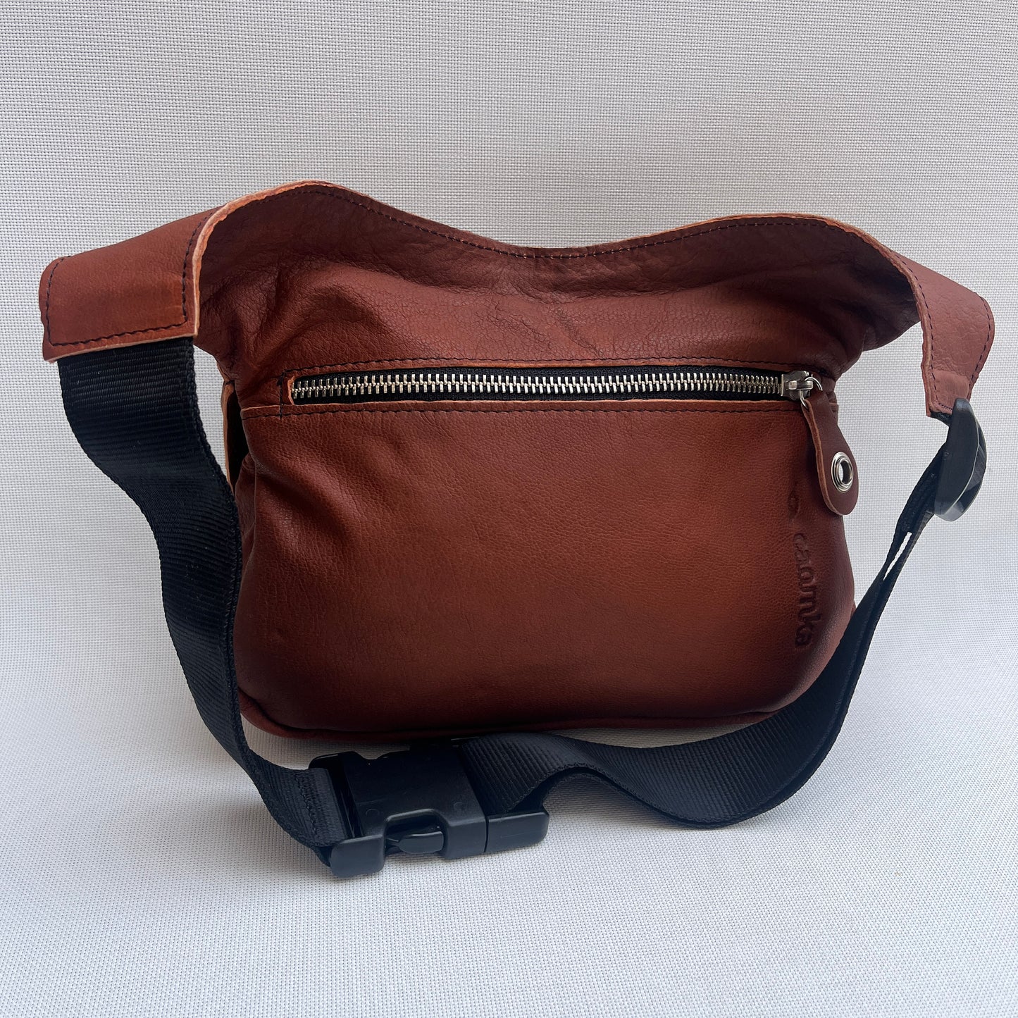 Premium Brown Mud & Silver · Piel natural BioCuir® · Pieza Exclusiva Núm. 13827