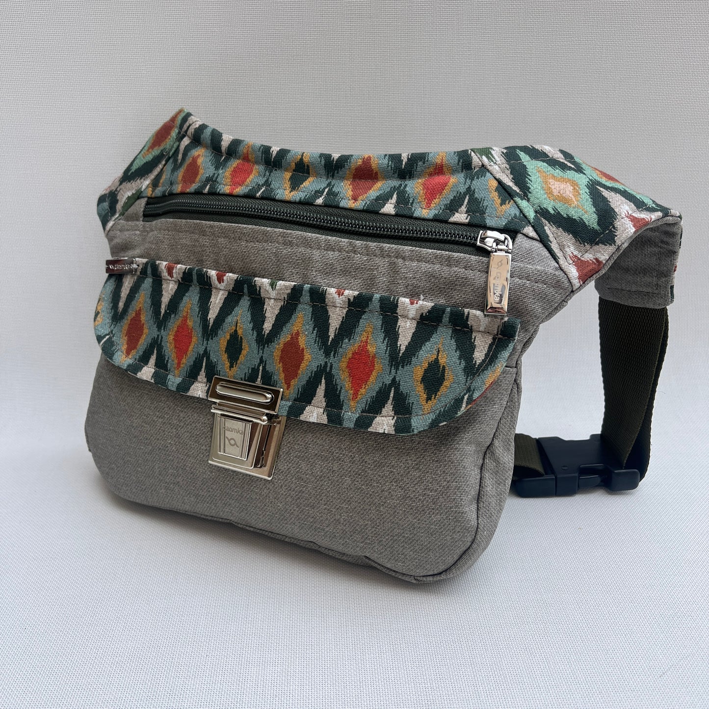 Special Etnical + Bolsillo trasero · Impermeable · Pieza Única Núm. 13823