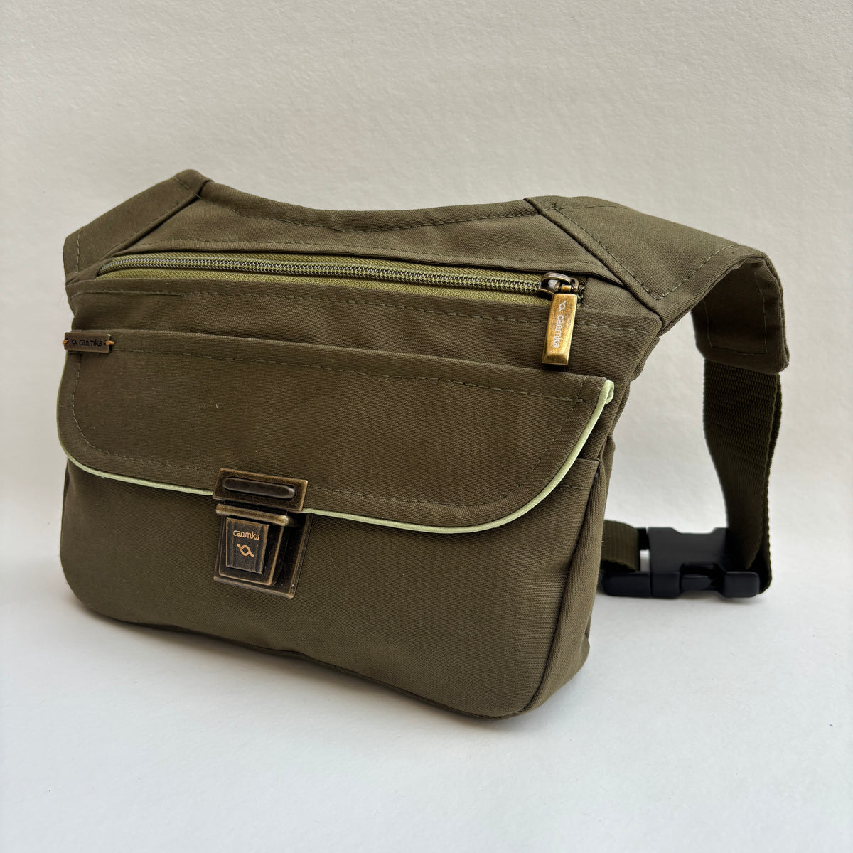 Riñonera "Classic Green Kaki" + Bolsillo trasero · Pieza Única Núm. 19576
