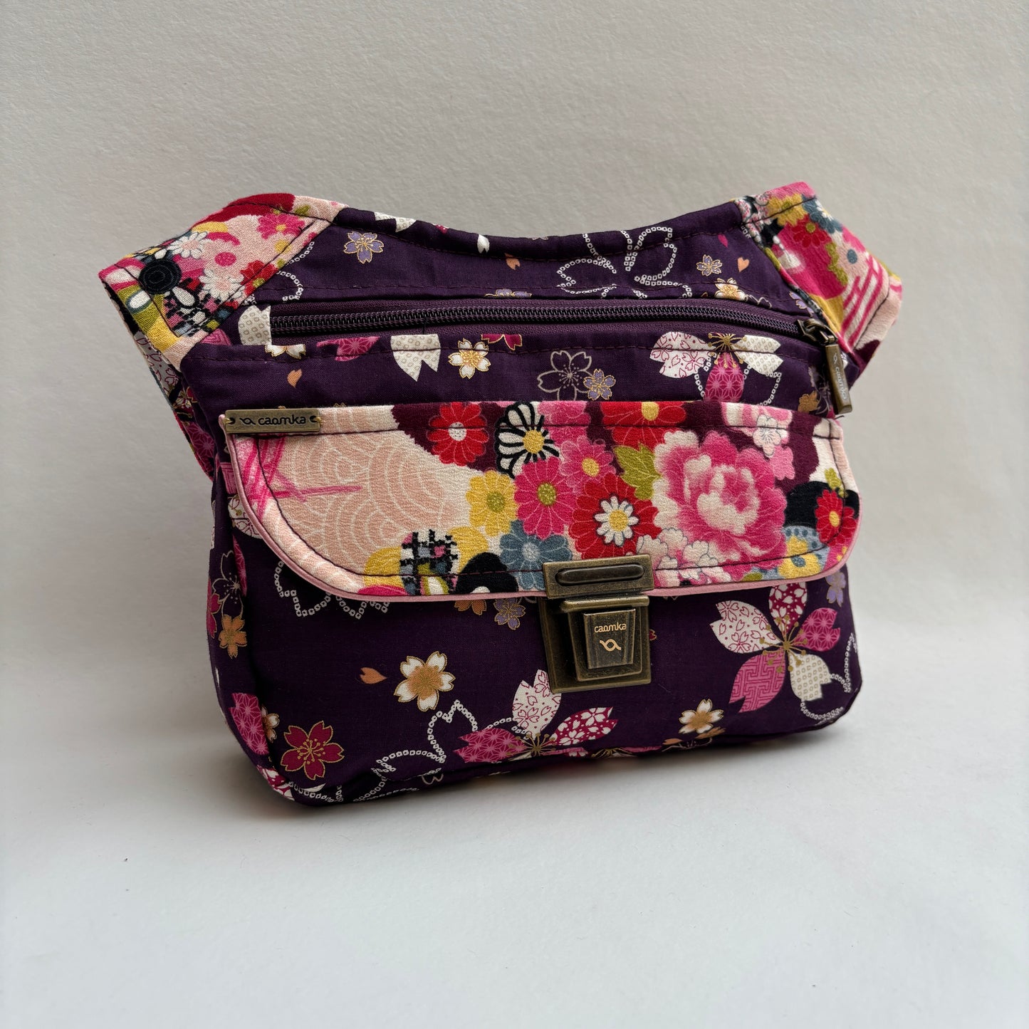 Riñonera "Special Japanese Flowers Top" · Pieza Única Núm. 19469