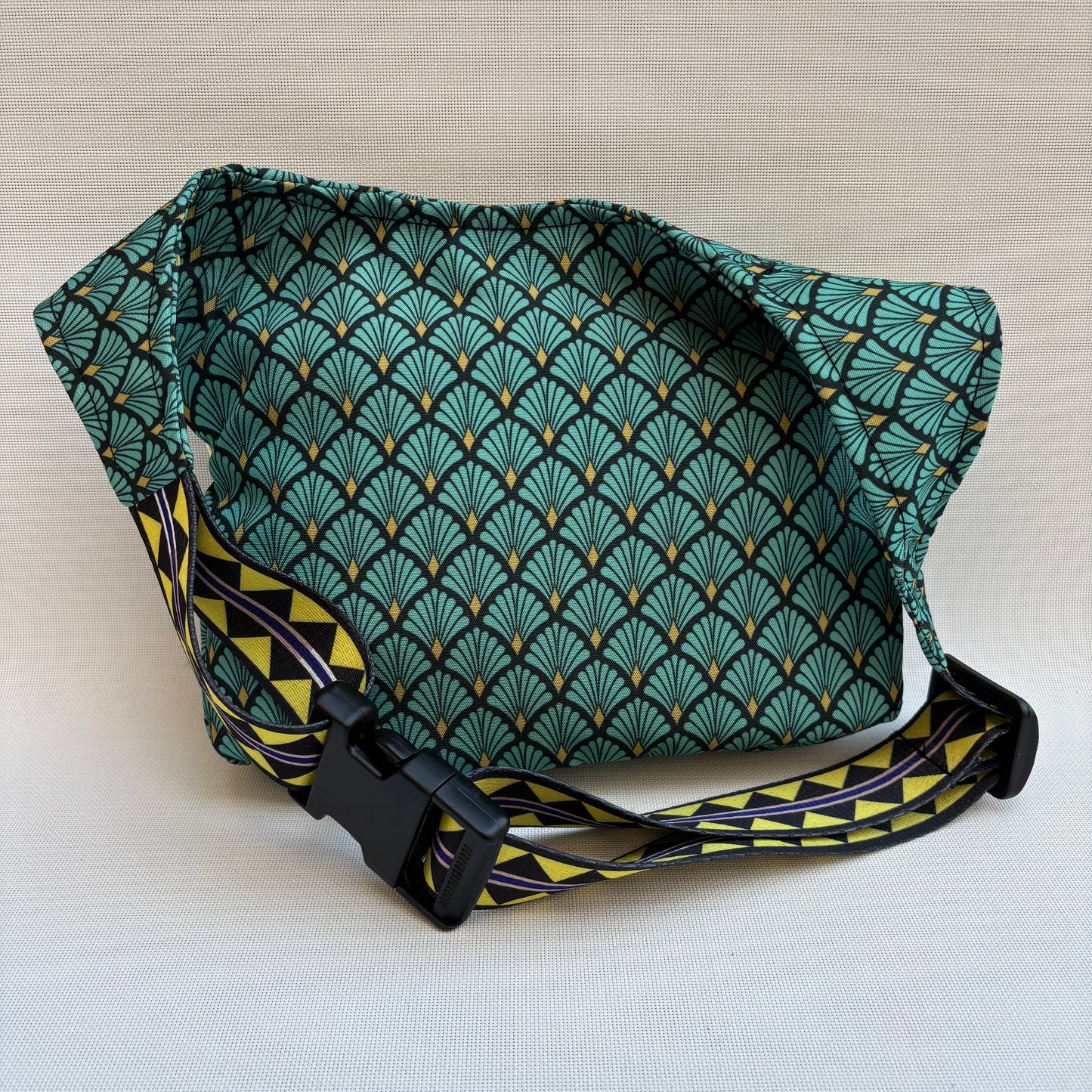 Special Persian Top · Impermeable · Pieza Única Núm. 16372