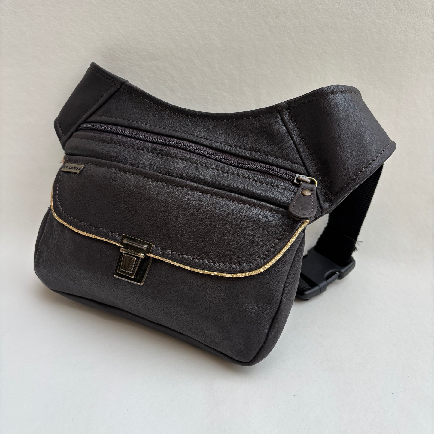 Riñonera Numa "Special Brown” + Bolsillo trasero · Piel · Pieza Exclusiva Núm. 19490