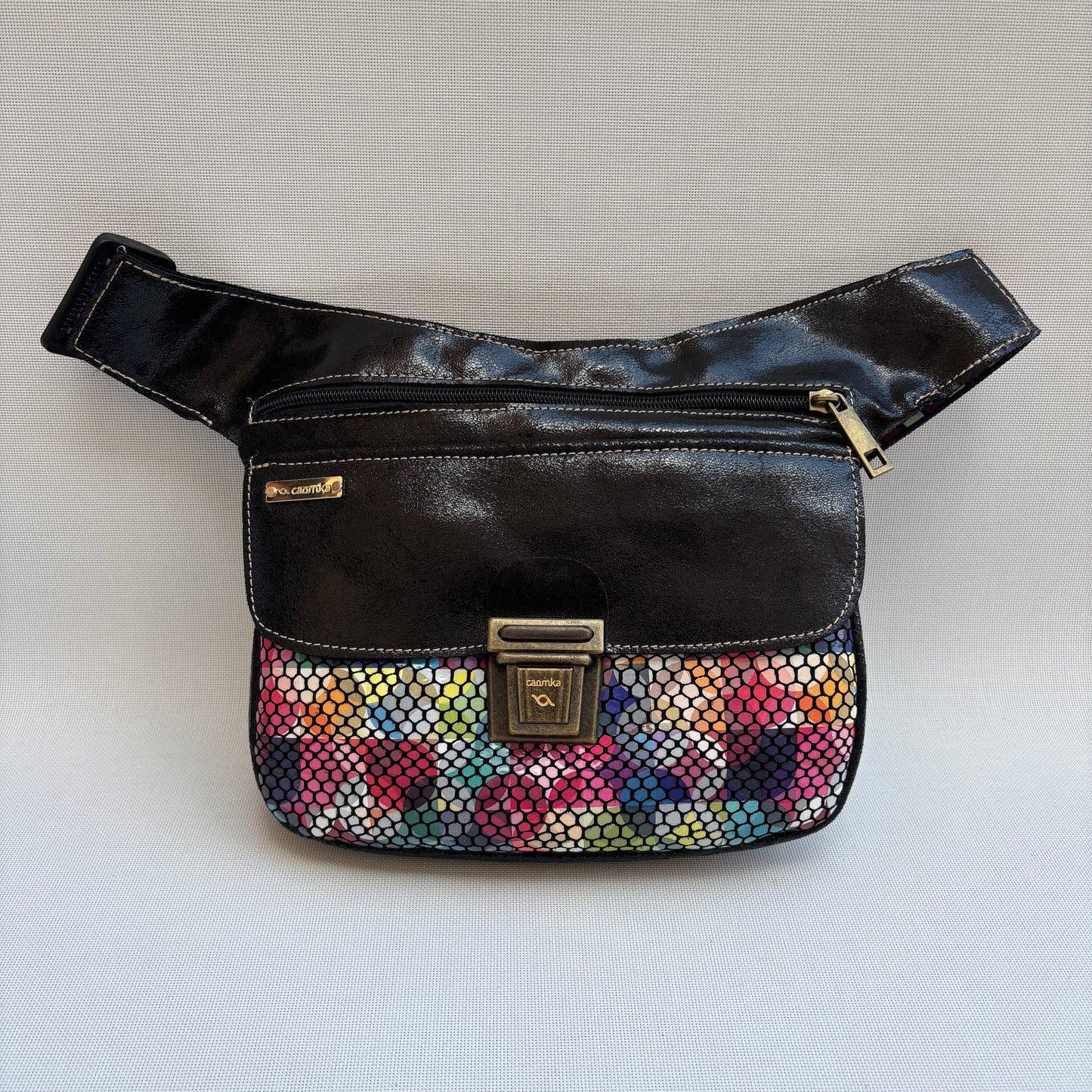 Special Black Fun Colors Top  · Piel - Cuero · Pieza Única Núm. 16370