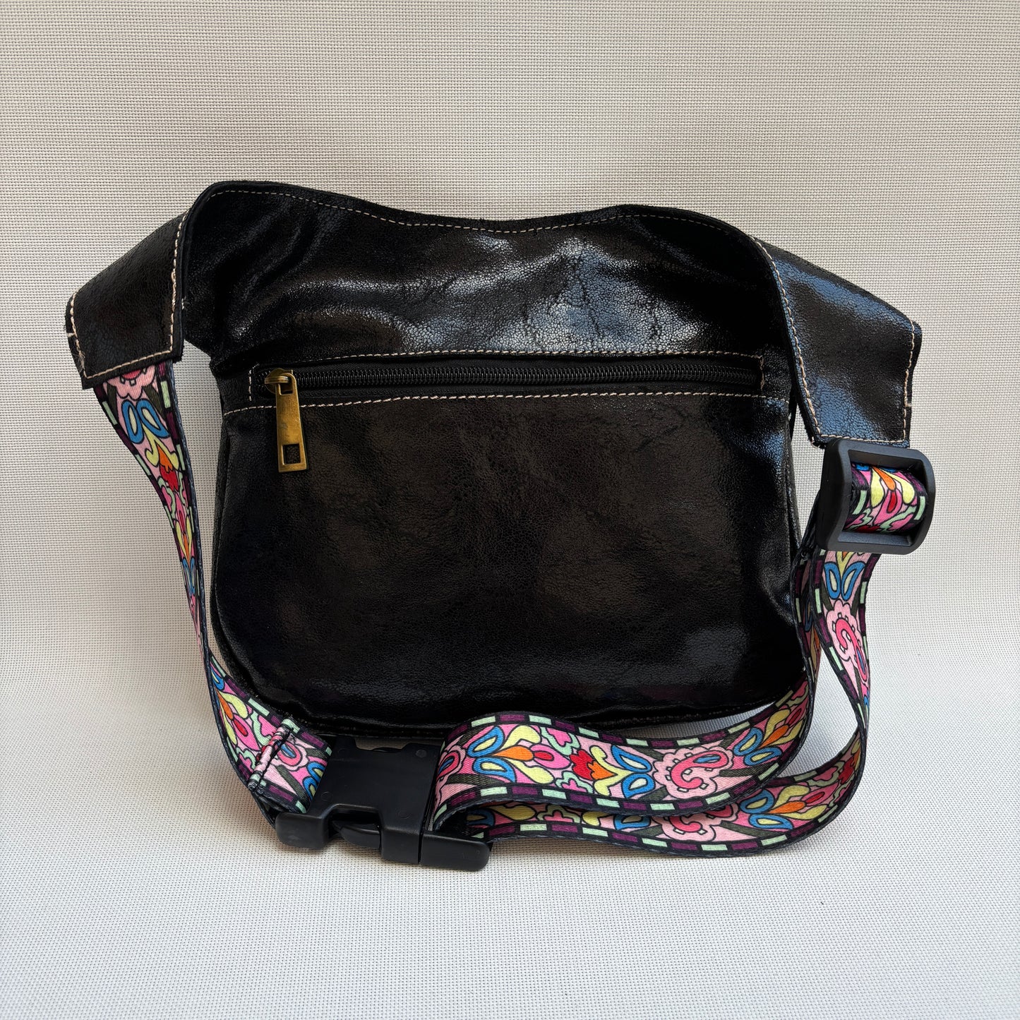 Special Black Fun Colors Top  · Piel - Cuero · Pieza Única Núm. 16370