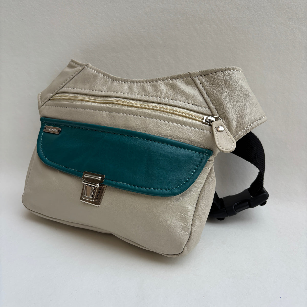 Riñonera Numa "Special Beige & Green” + Bolsillo trasero · Piel · Pieza Exclusiva Núm. 19489