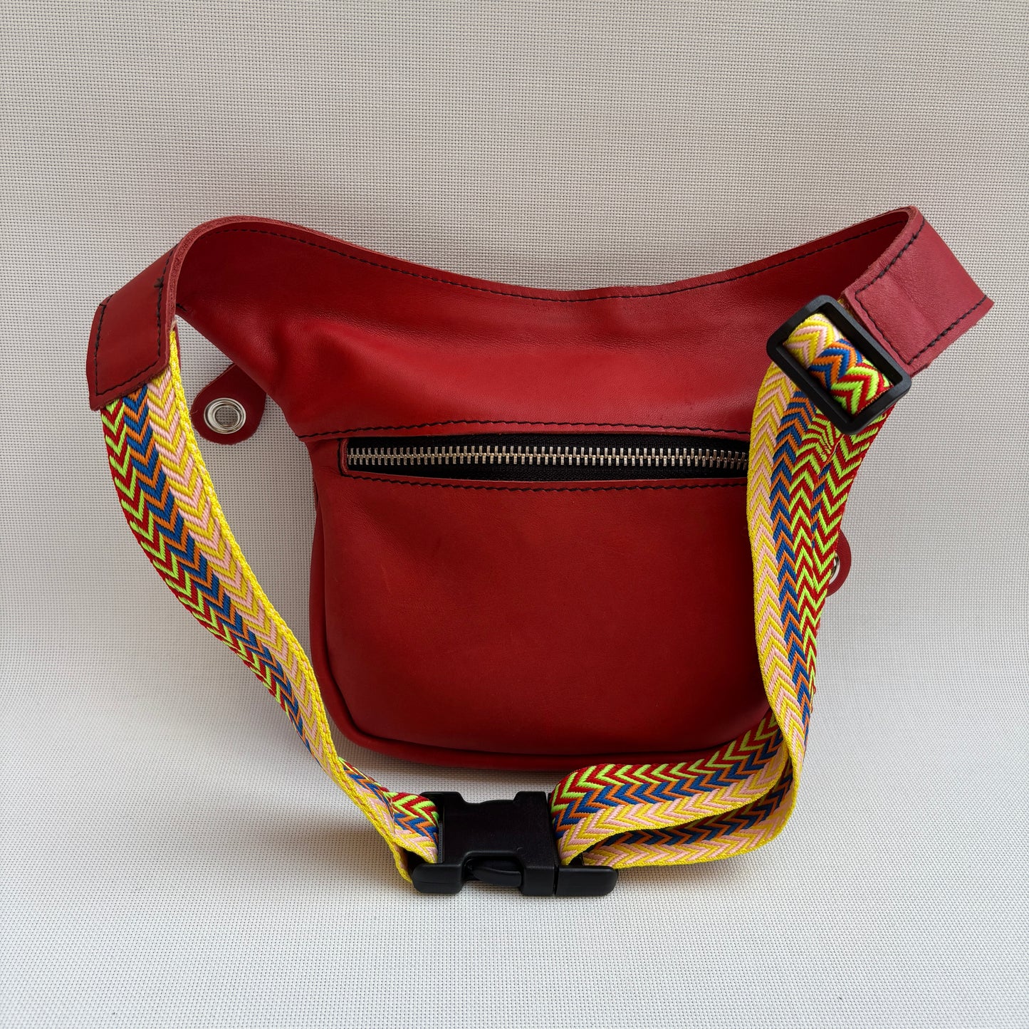 Mini Classic Red & Silver Top · Piel natural · Pieza Exclusiva Núm. 16342