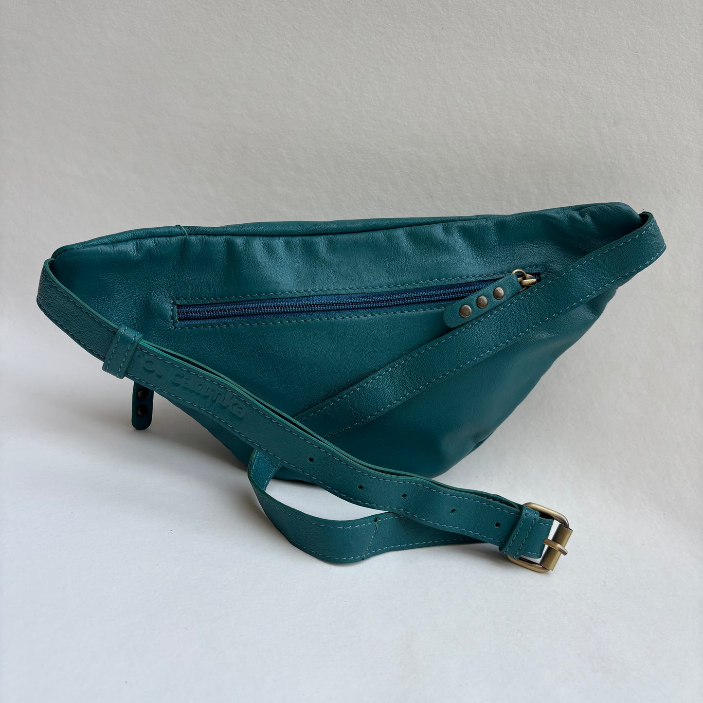 Premium Retro Chic Grün BioCuir® Naturleder Exklusivstück Nr. 12639