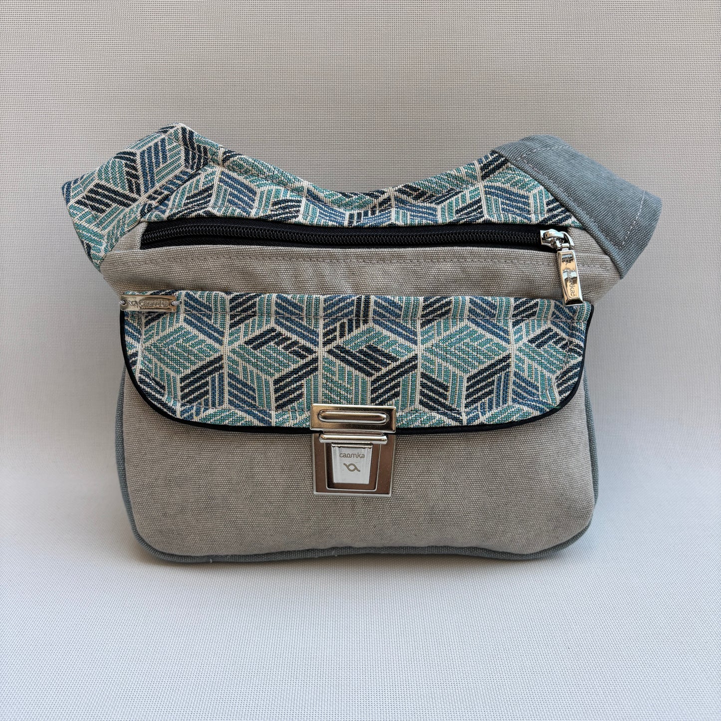 Special Gray & Geometric Top · Pieza Única Núm. 16357