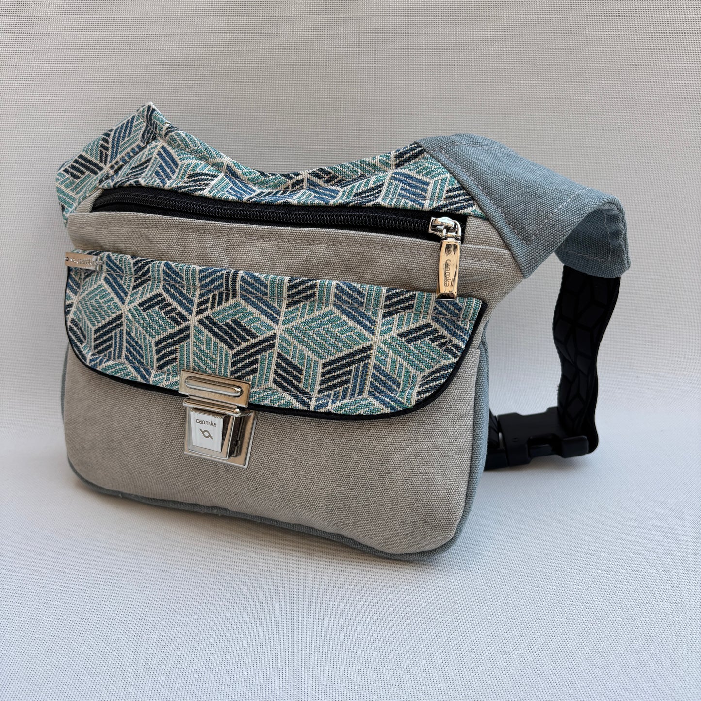 Special Gray & Geometric Top · Pieza Única Núm. 16357