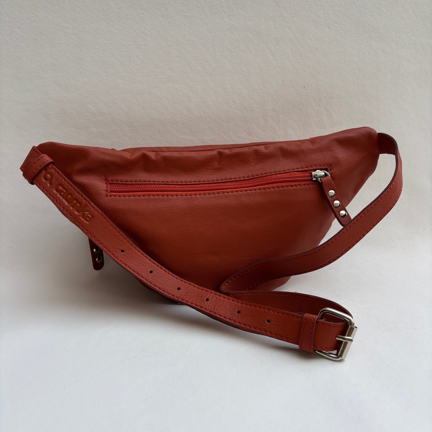 Riñonera Retrochic "Classic Caldera" · Piel · Pieza Exclusiva Núm. 19465