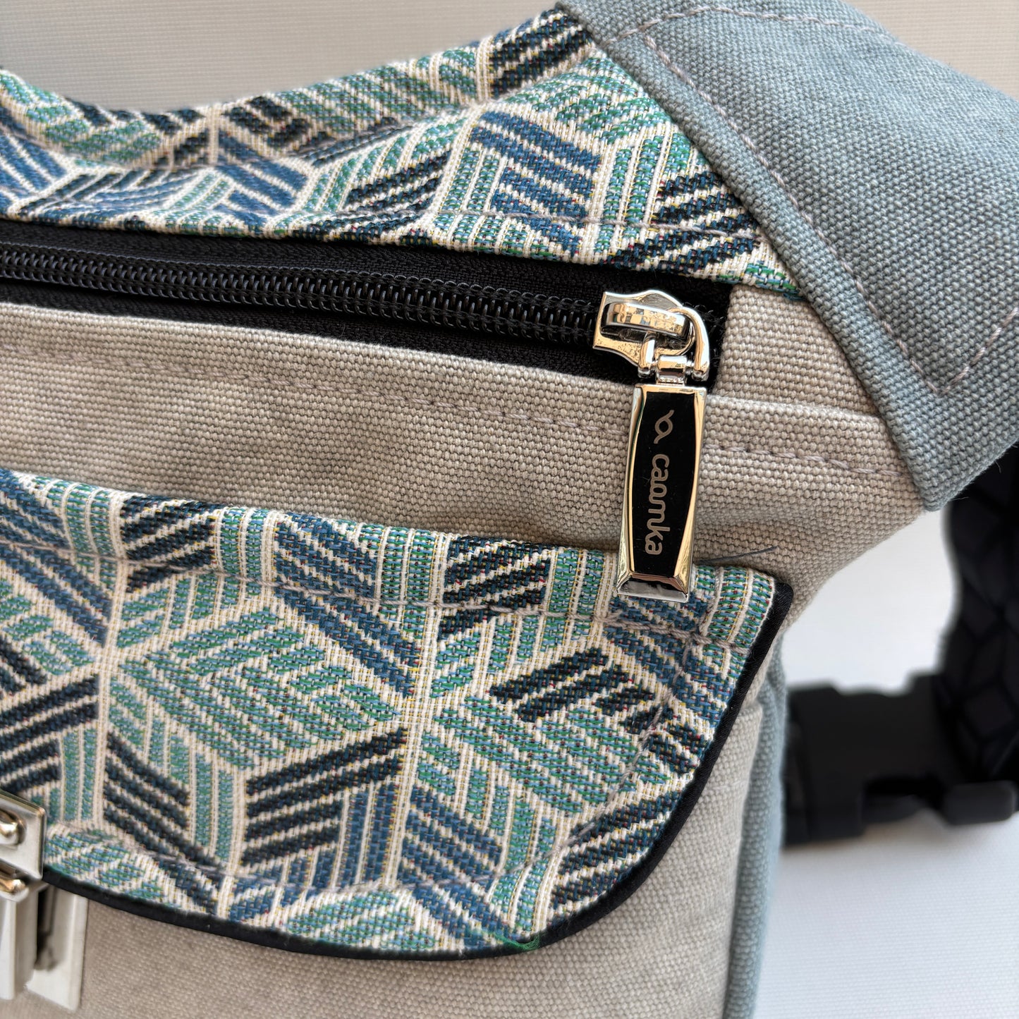 Special Gray & Geometric Top · Pieza Única Núm. 16357