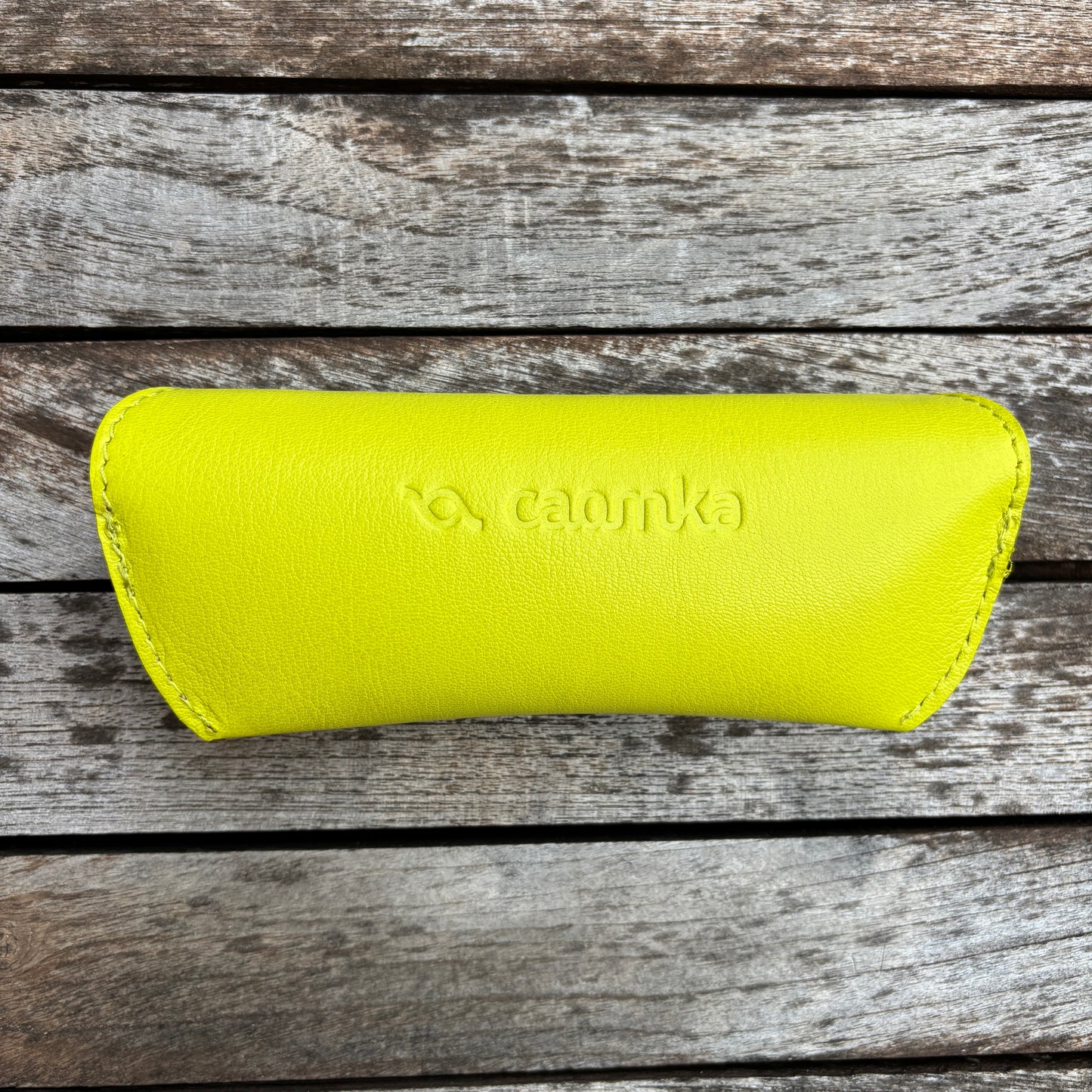 Estuche para gafas 100% de piel en color: "Limón" · Pieza exclusiva núm. 18589