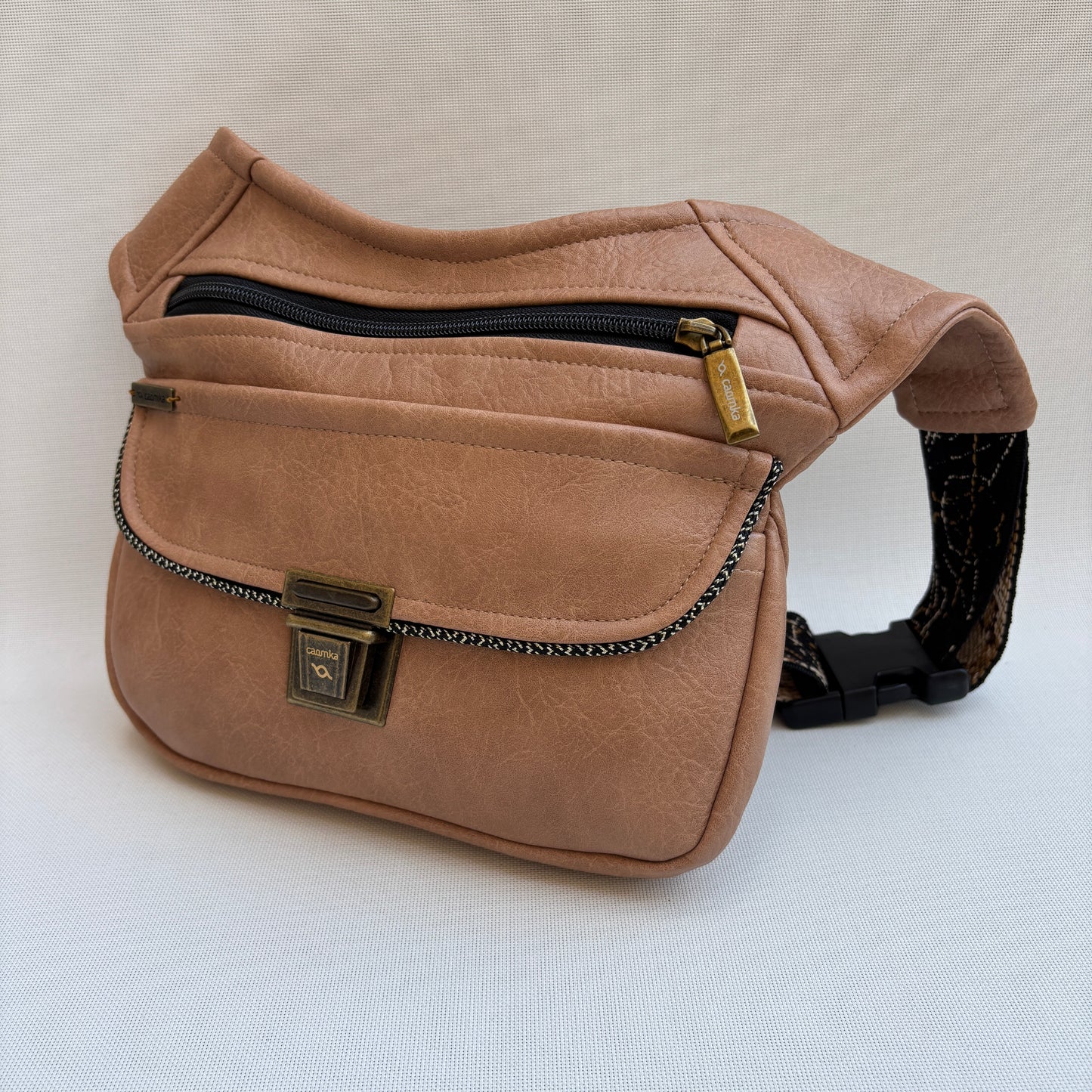Special Camel Top + Bolsillo trasero · Polipiel · Pieza Exclusiva Núm. 16356
