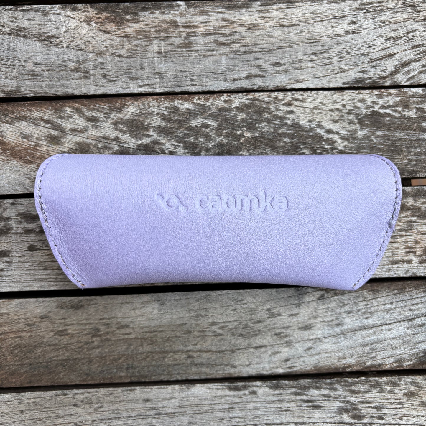 Estuche para gafas 100% de piel en color: "Lavanda" · Pieza exclusiva núm. 18588