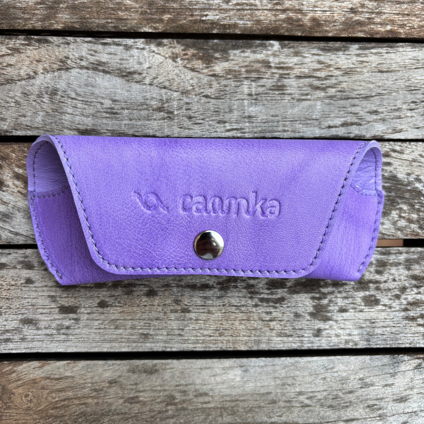 Estuche para gafas 100% de piel en color: "Lila" · Pieza única núm. 18586