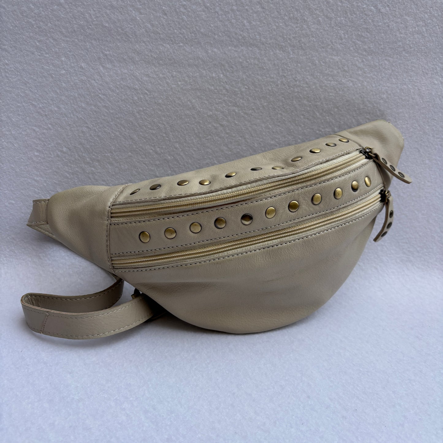 Riñonera "Special Premium RetroChic Beige" · Piel · Pieza Exclusiva Núm. 19468