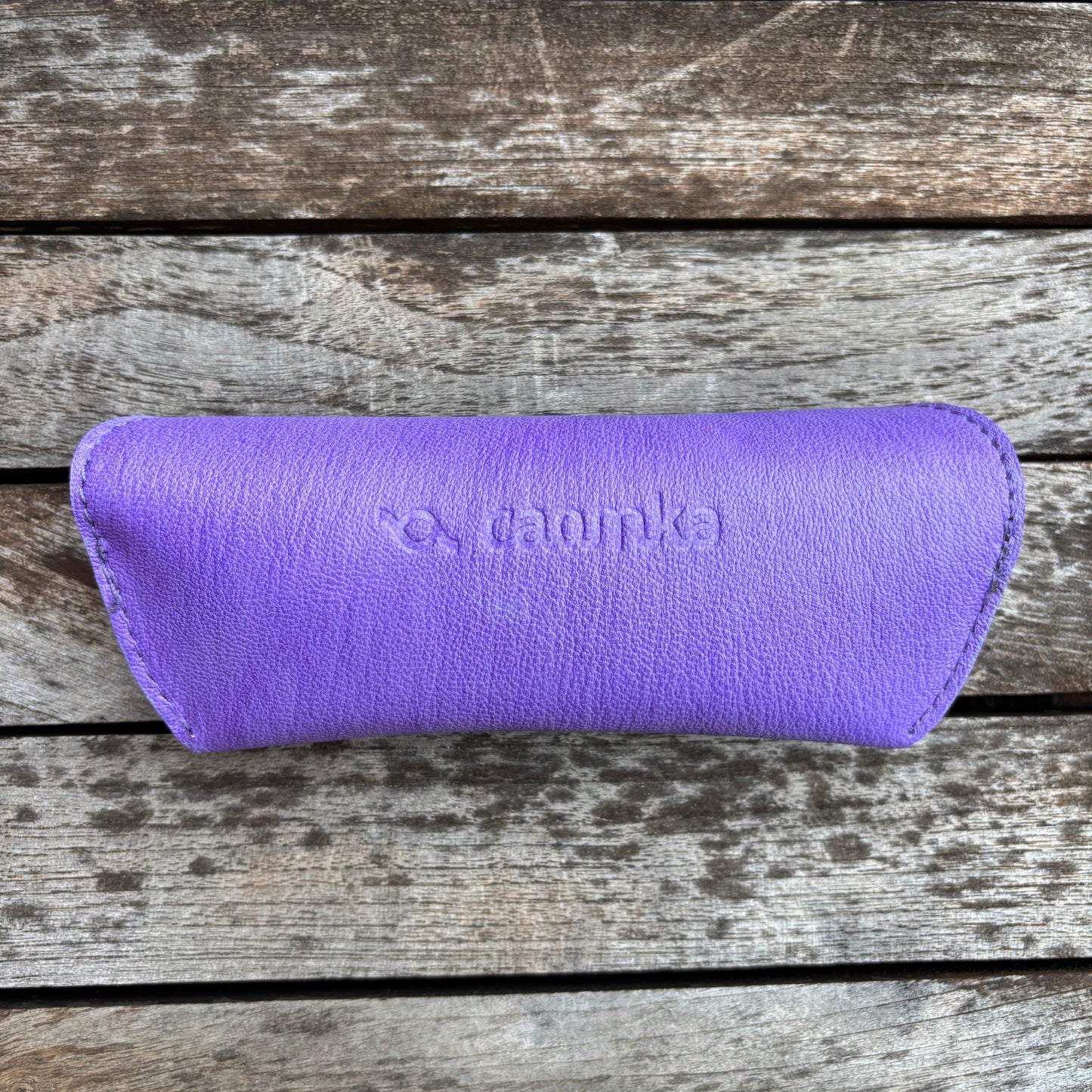 Estuche para gafas 100% de piel en color: "Lila" · Pieza única núm. 18586