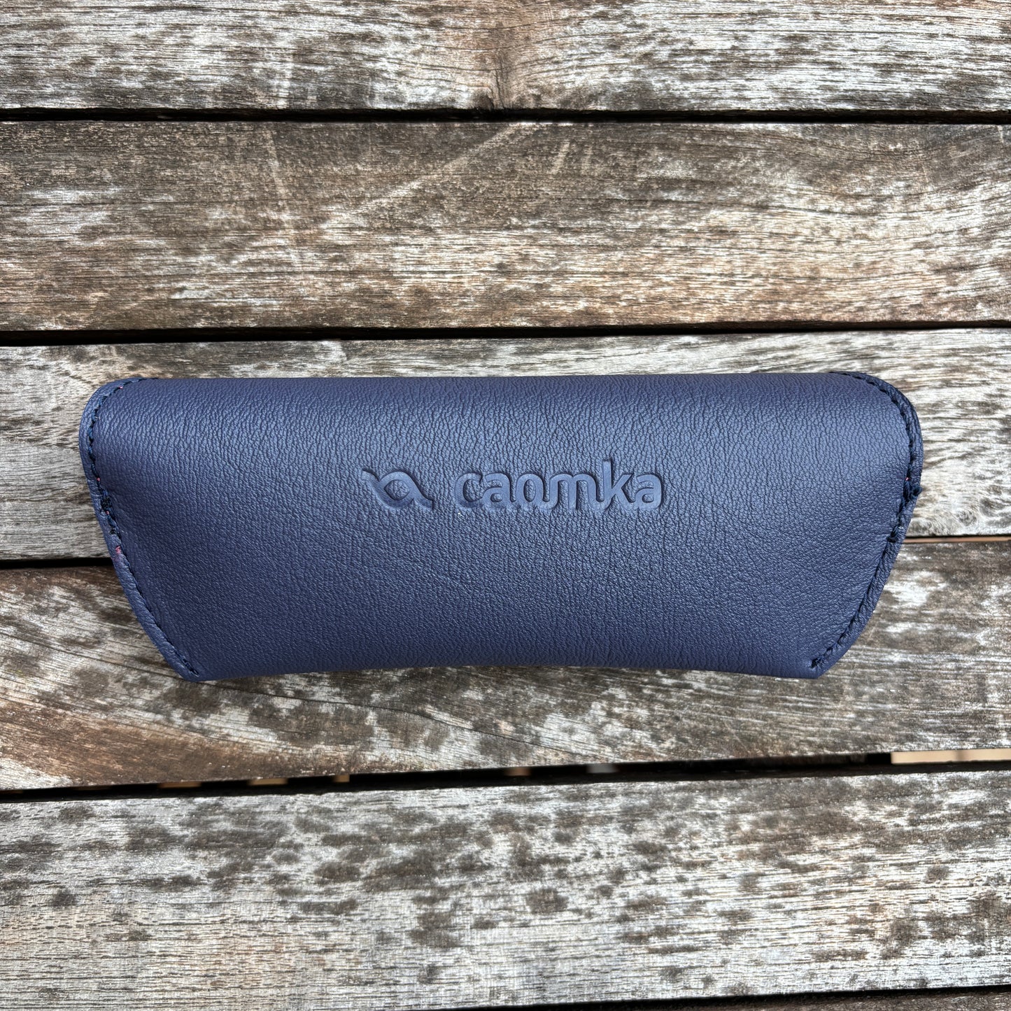 Estuche para gafas 100% de piel en color contrastado: "Azul" · Pieza exclusiva núm. 18583